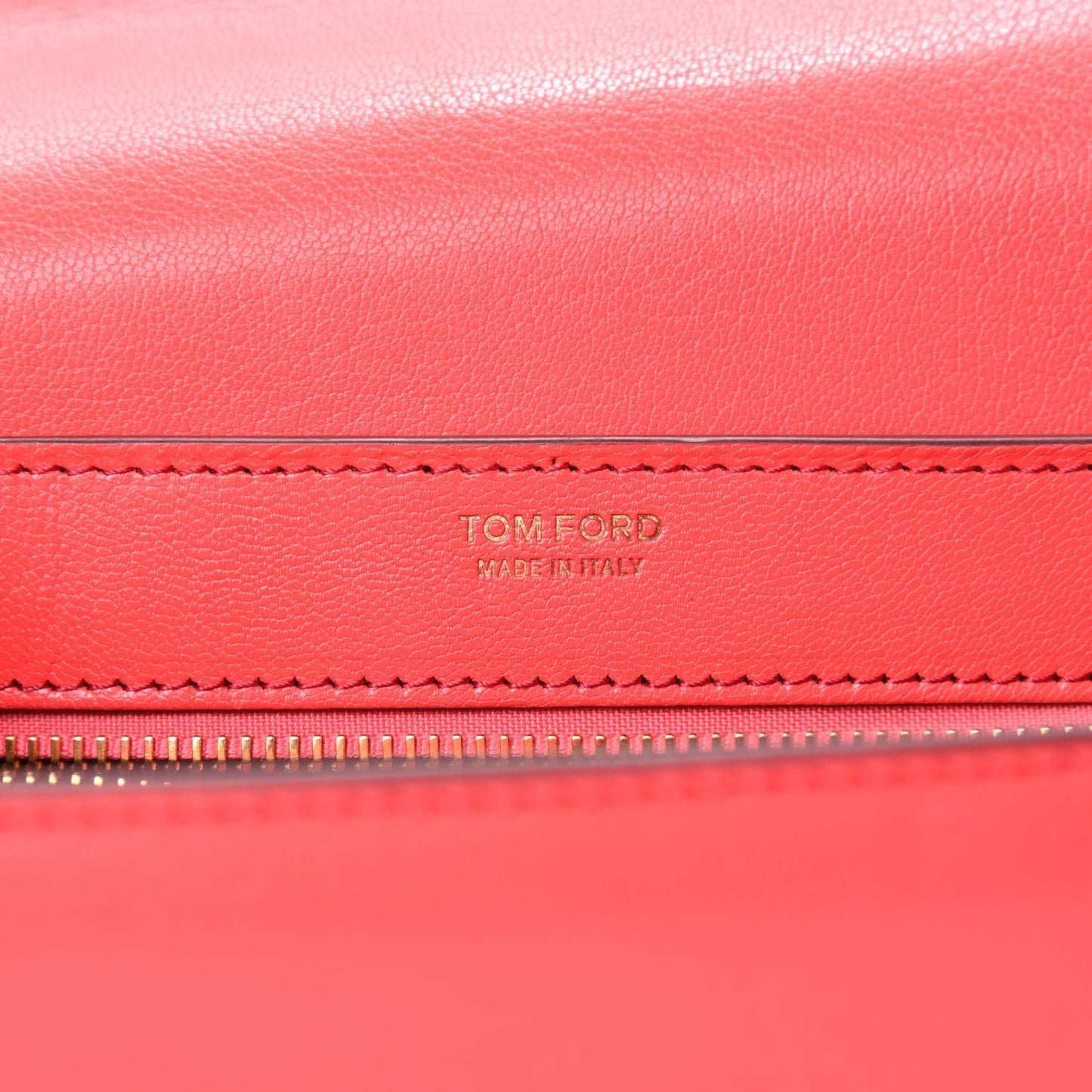 Shiny Goatskin T Clasp Shoulder Bag Red