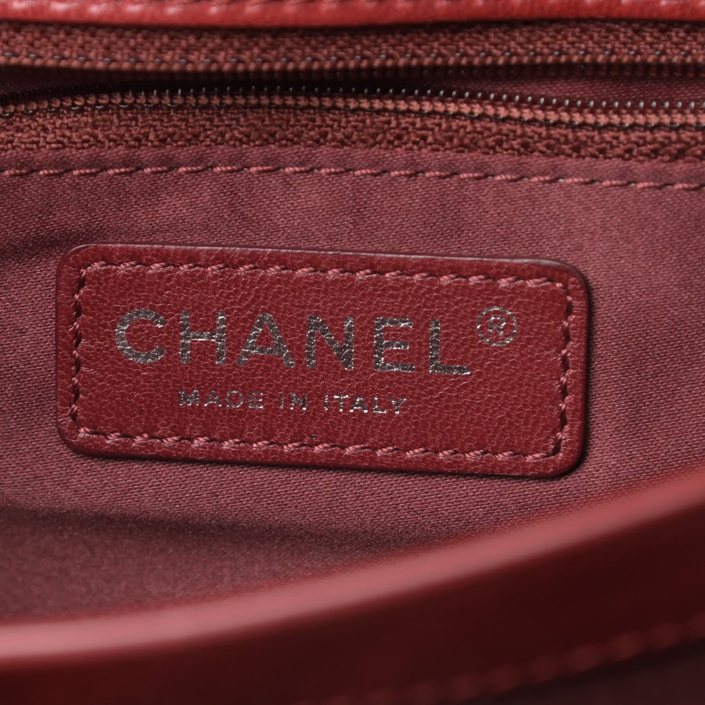 Lambskin Quilted Citizen Zip Flap Red