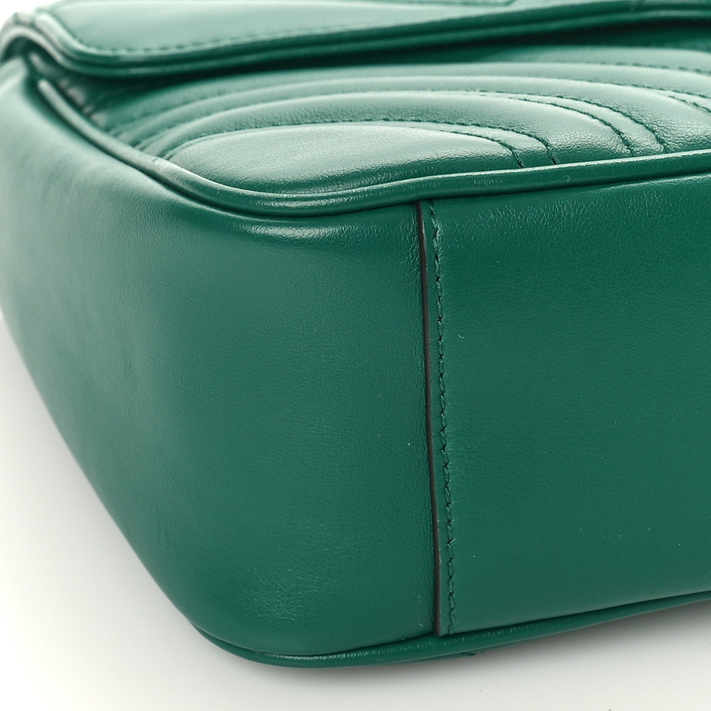 Calfskin Matelasse Small GG Marmont Shoulder Bag Emerald Green