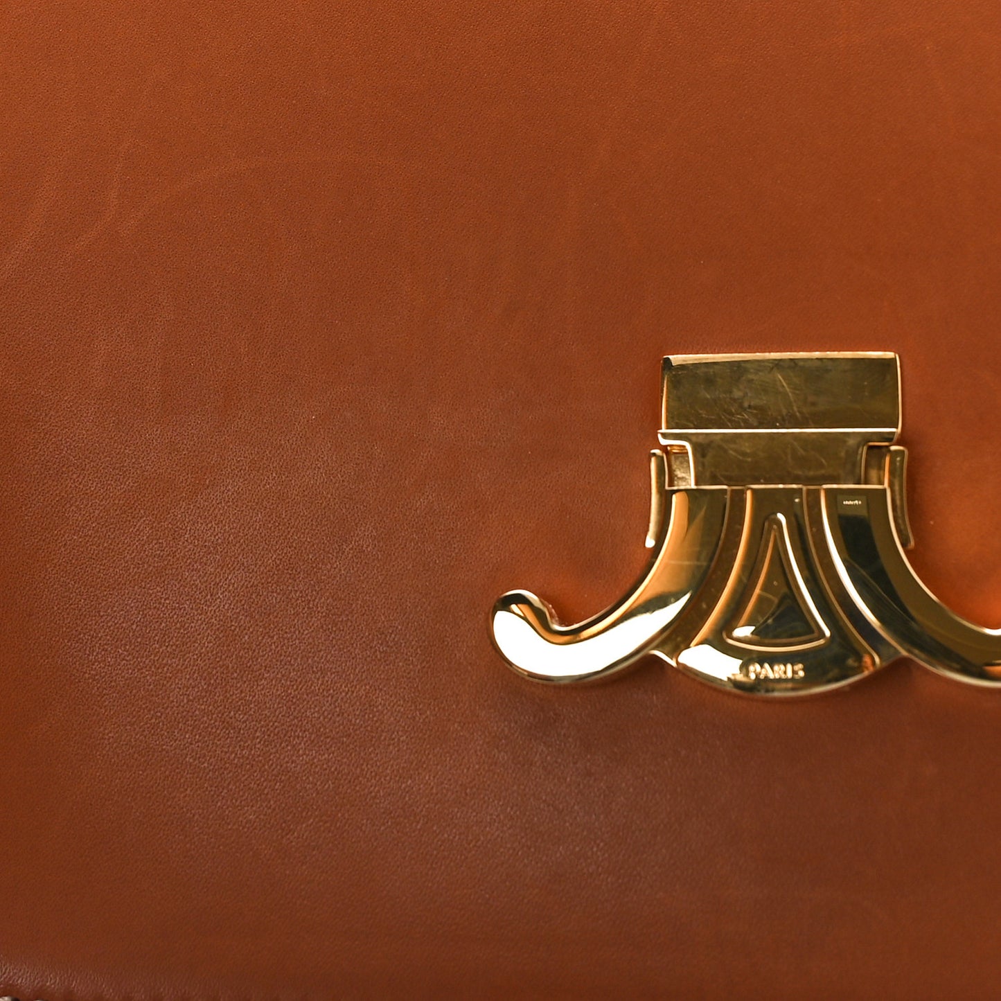 Natural Calfskin Medium Triomphe Tan