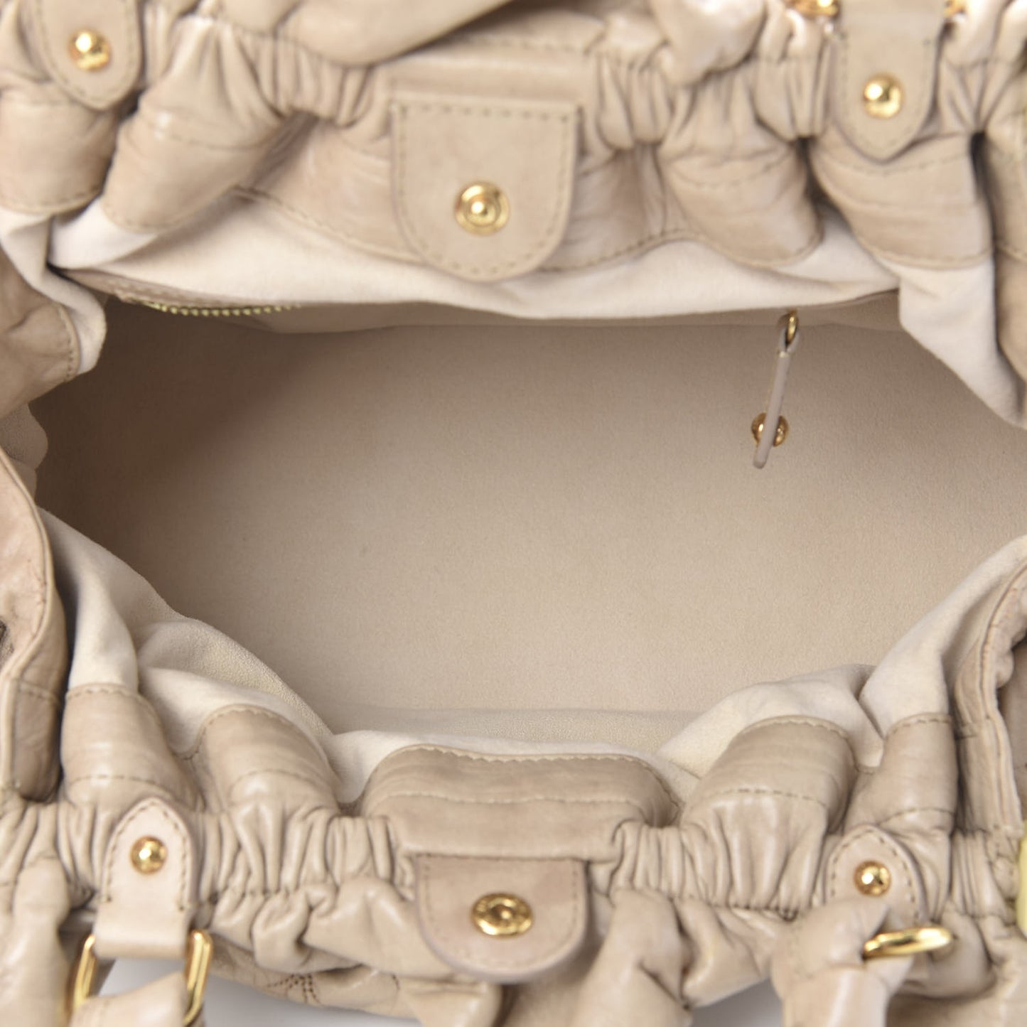Lambskin Olympe Stratus PM Ecru