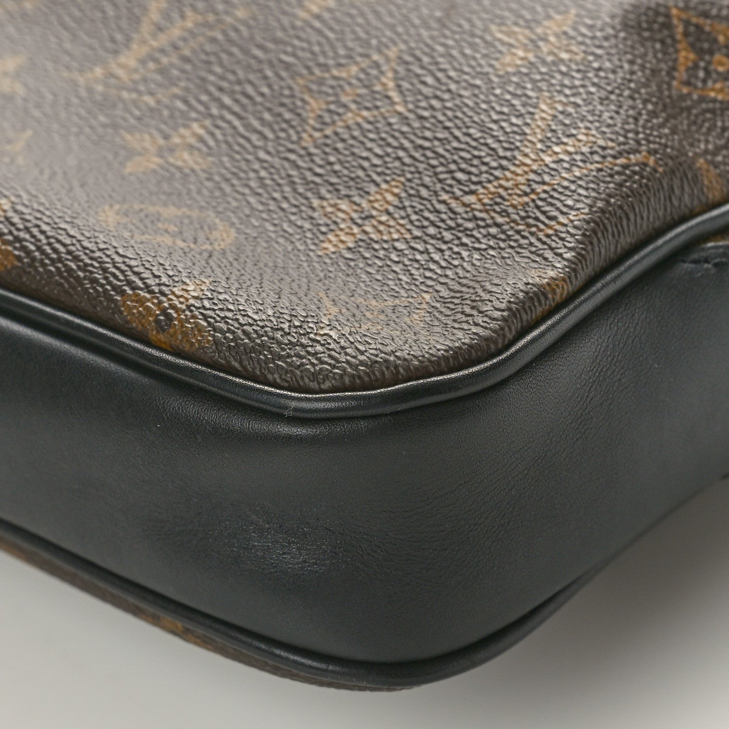 Louis Vuitton Monogram Macassar Bass MM 10 of 12
