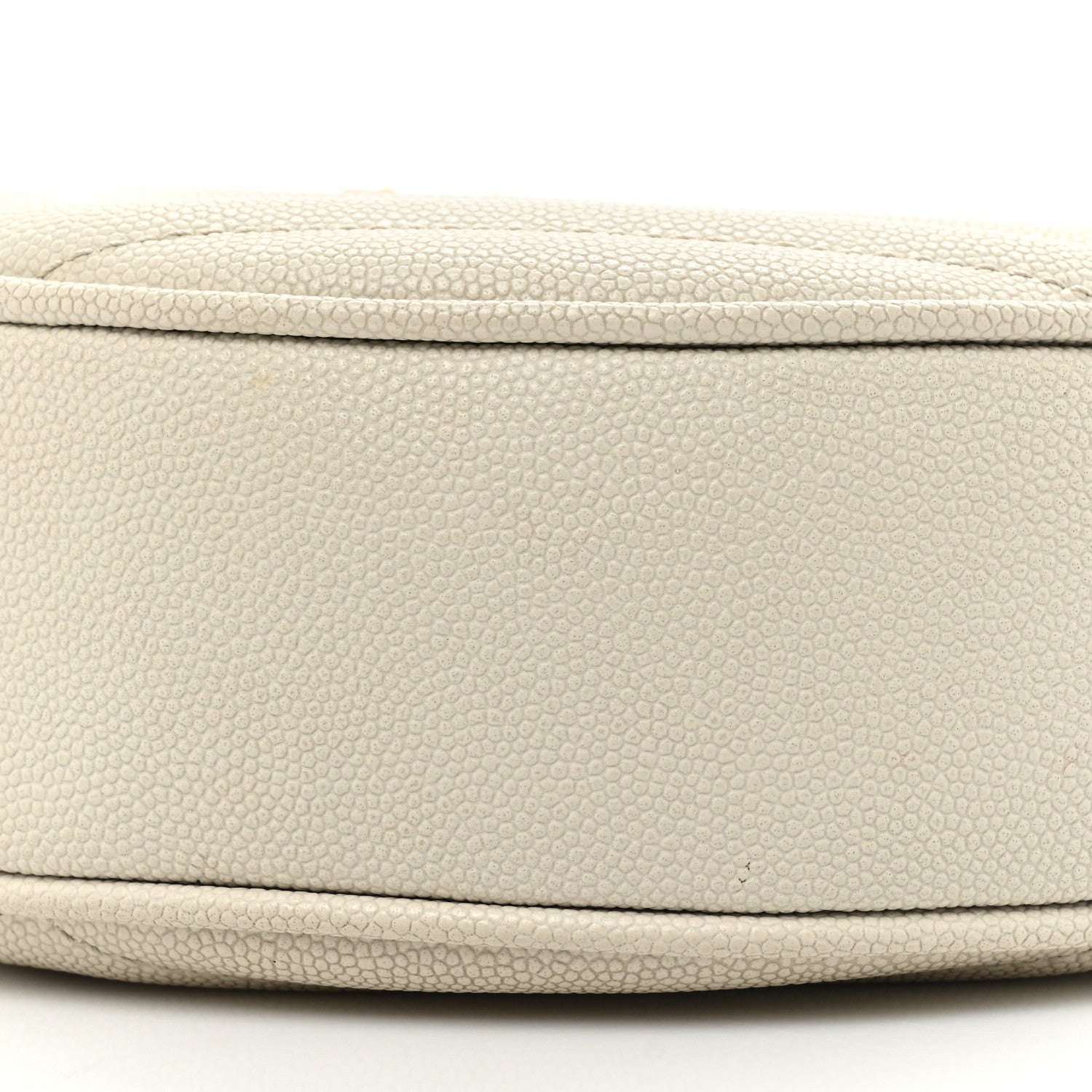Saint Laurent Grain De Poudre Matelasse Chevron Quilted Round Vinyle Camera Bag Crema Soft 8 of 15