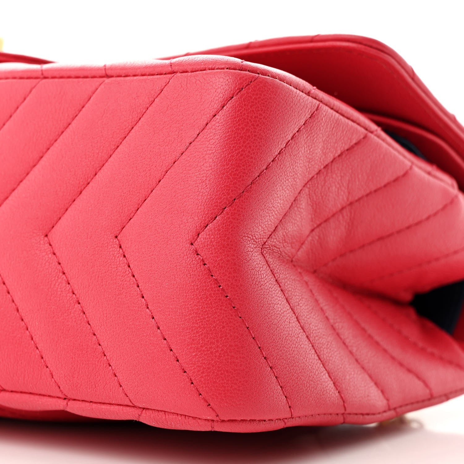 Chanel Sheepskin Chevron Quilted 2.55 Reissue 225 Flap Dark Pink 10 of 10