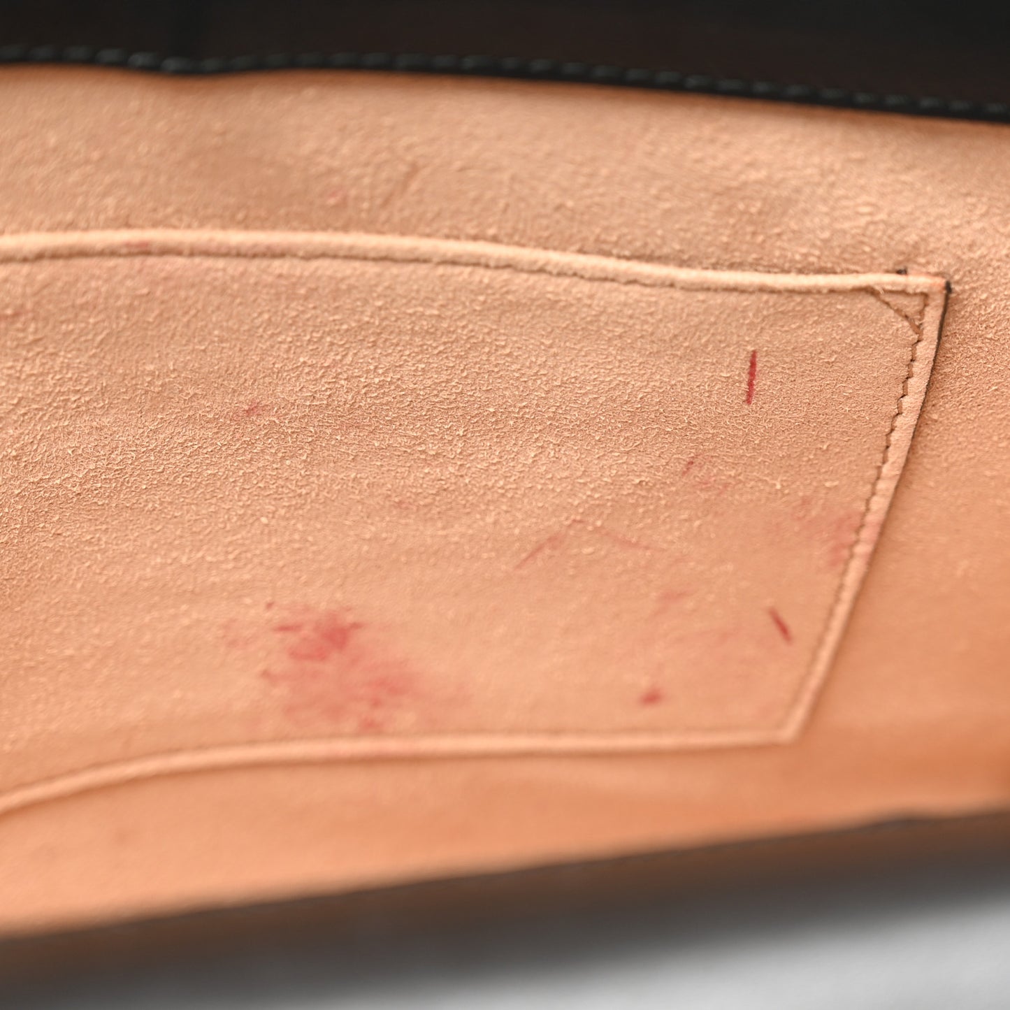 Calfskin Matelasse GG Marmont Clutch Black