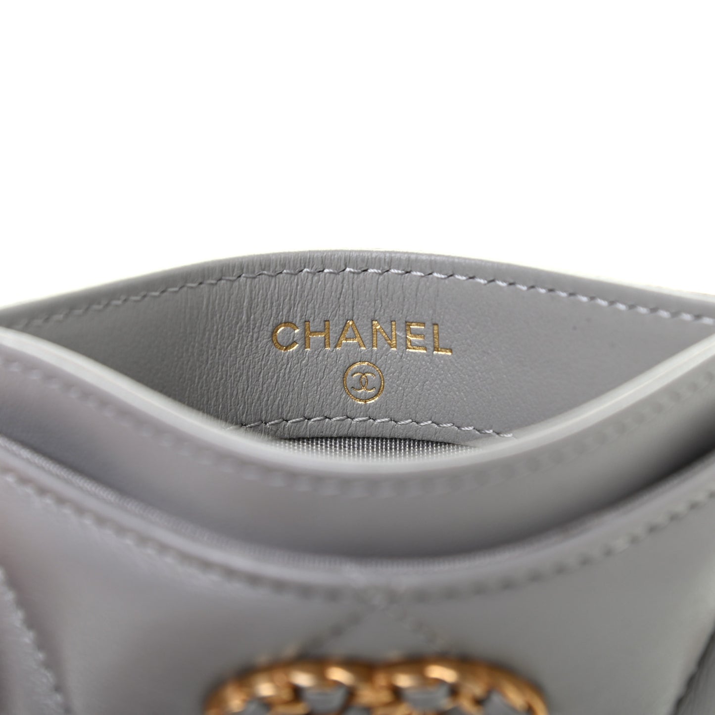 Lambskin Quilted Chanel 19 Card Holder Grey