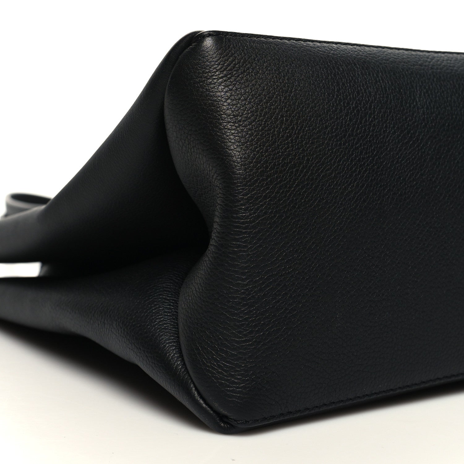 Louis Vuitton Grained Calfskin Lockme Shopper Black 9 of 10