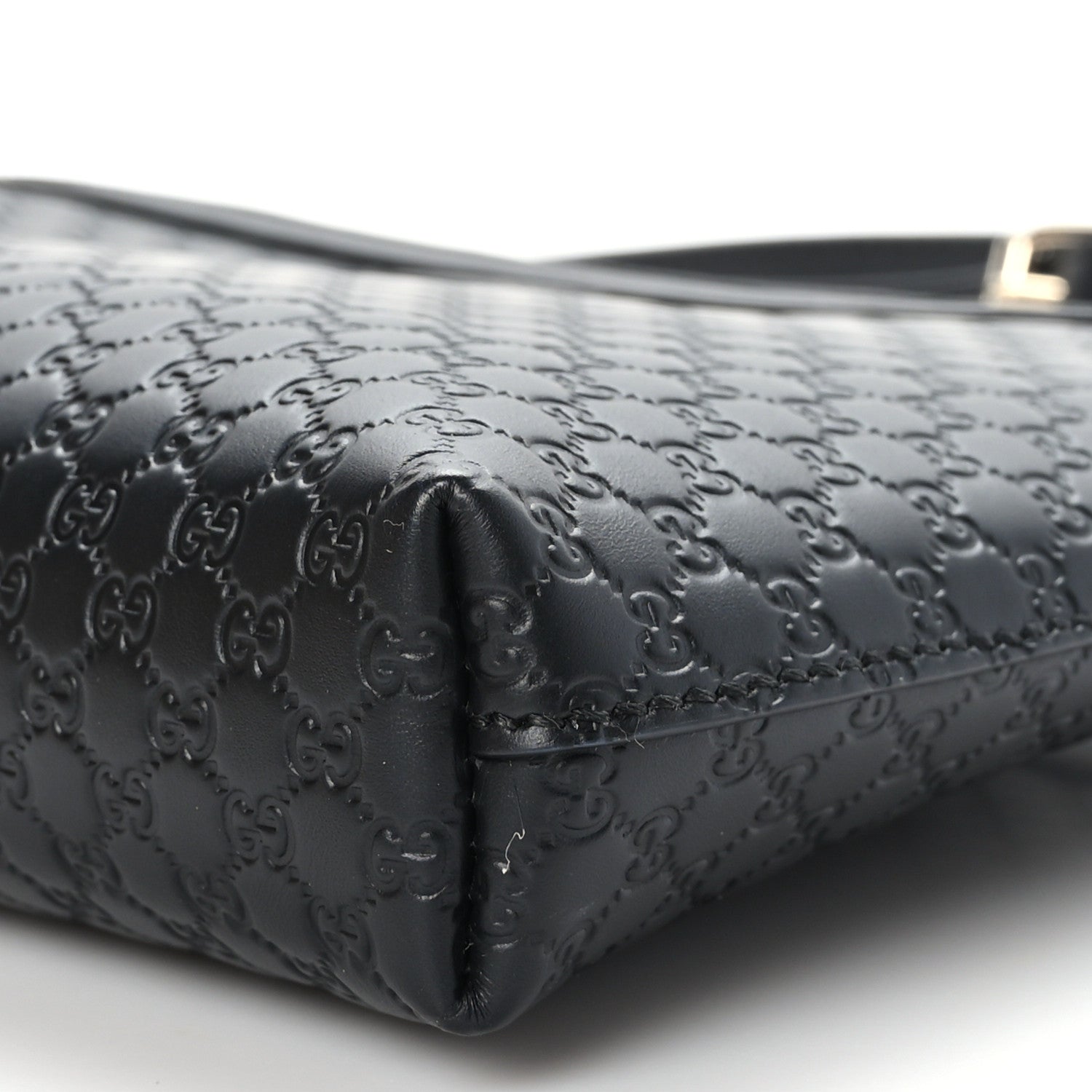 Gucci Microguccissima Flat Crossbody Black 9 of 9