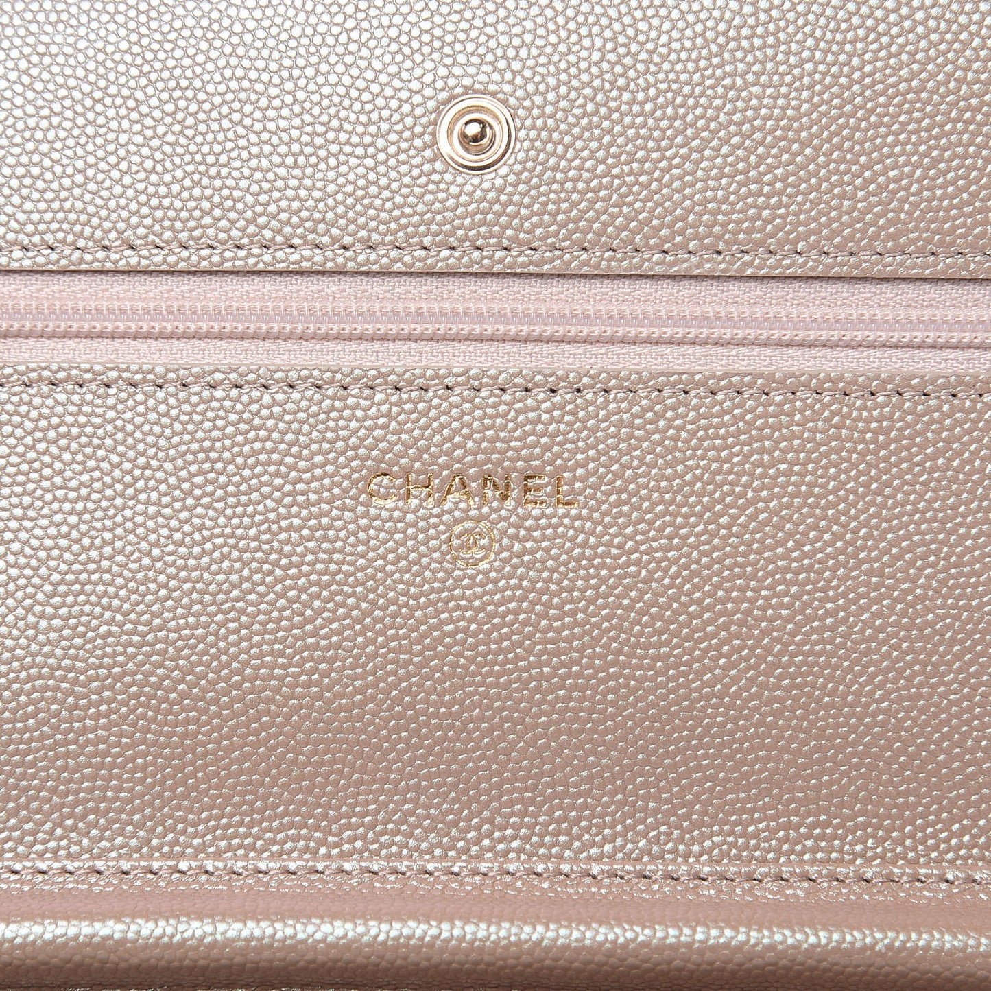 Iridescent Caviar Quilted Wallet On Chain WOC Beige