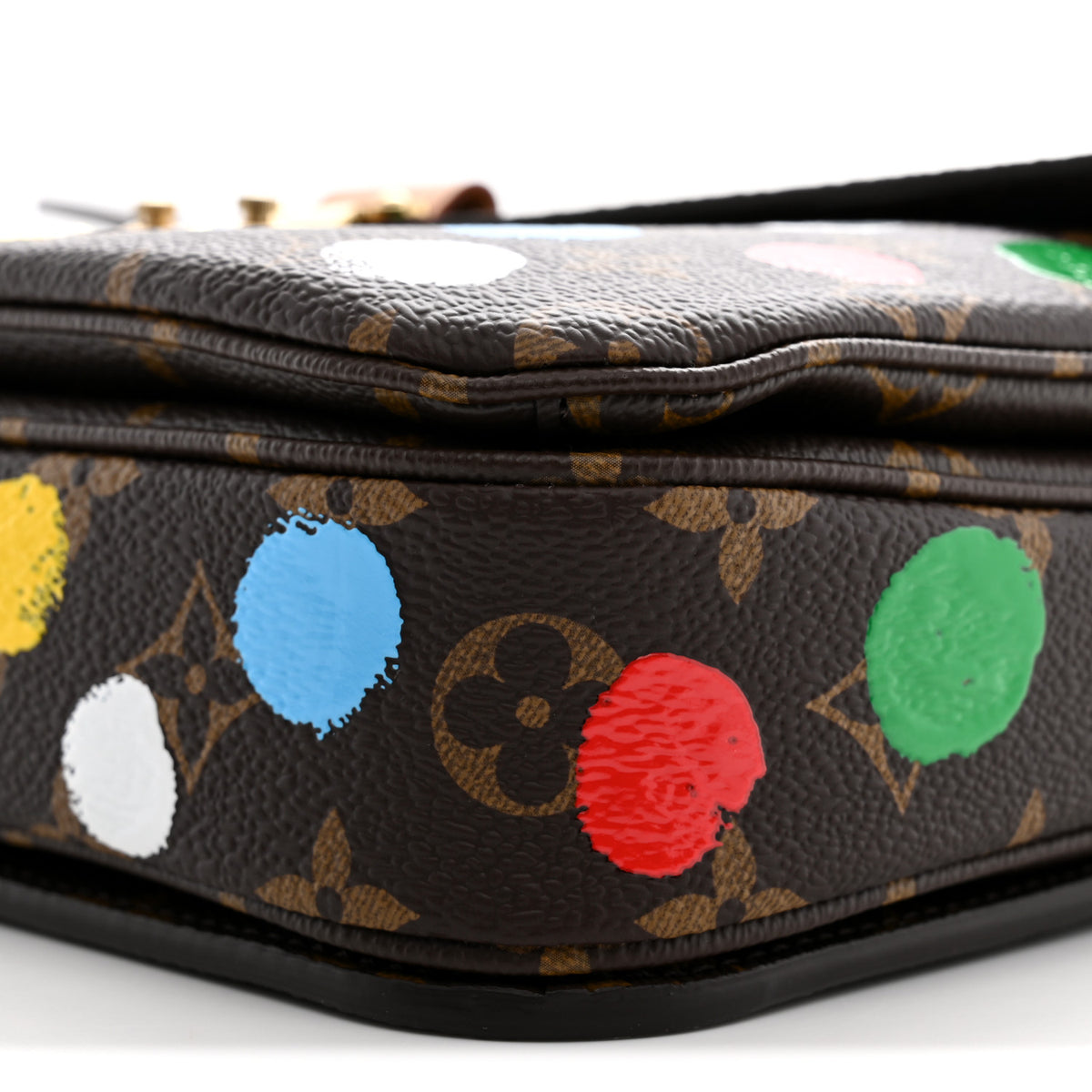 LV x YK Monogram Painted Dots Pochette Métis