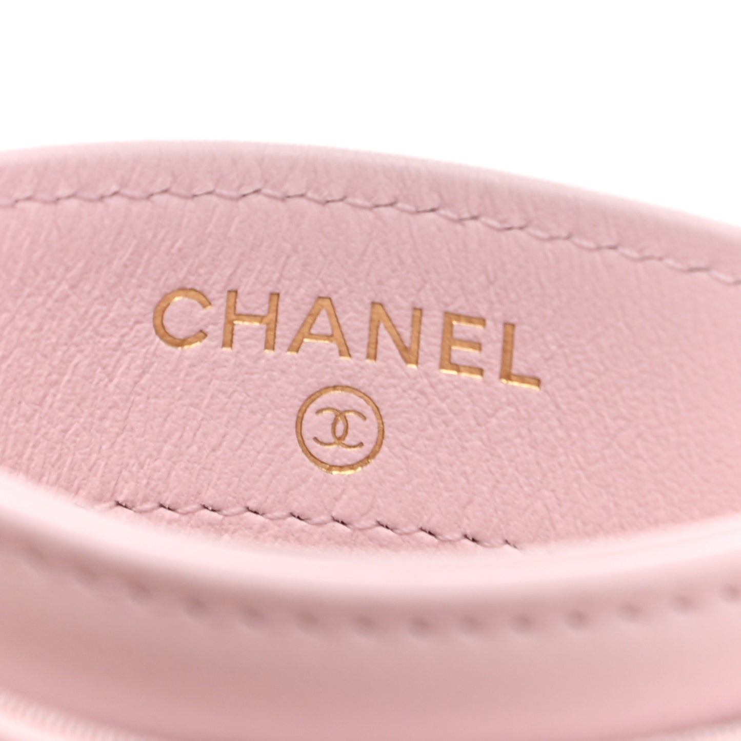 Lambskin Quilted Chanel 19 Card Holder Light Pink