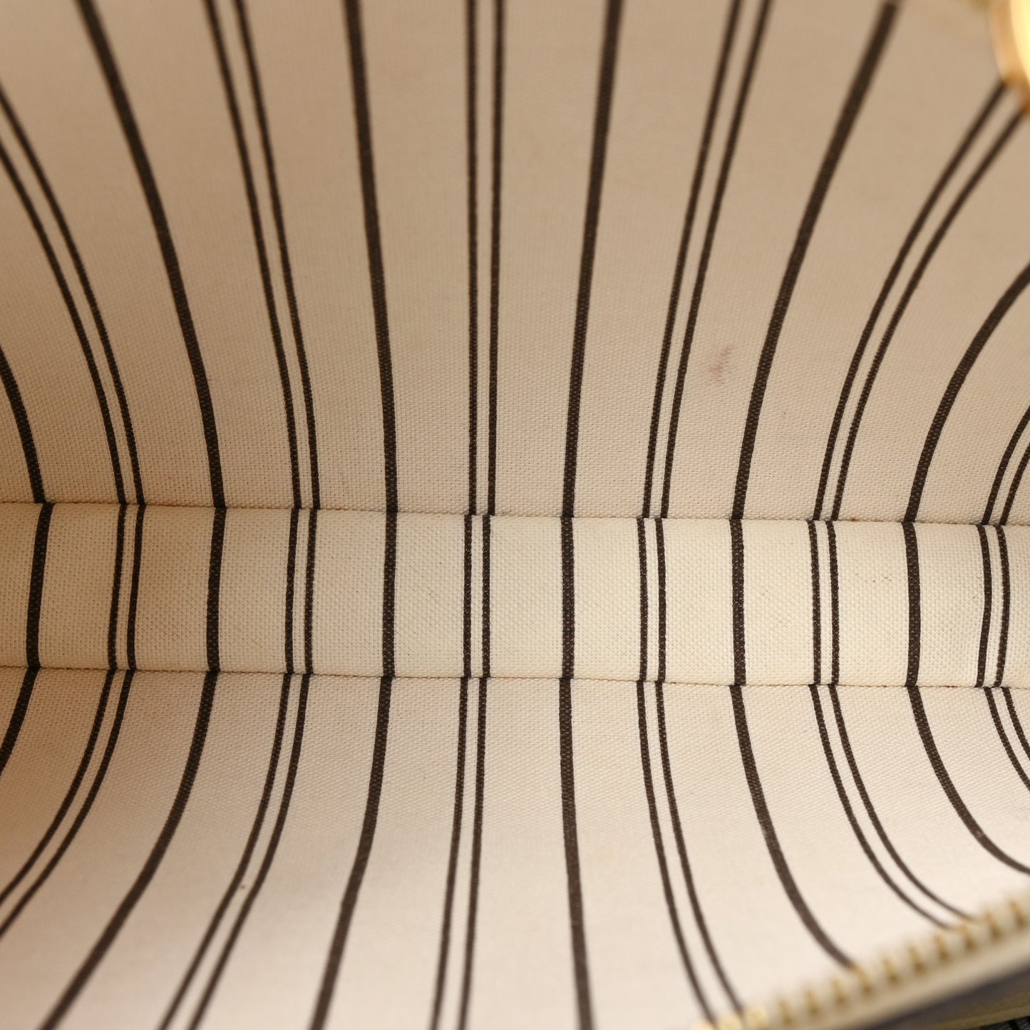 Empreinte Montaigne BB Neige