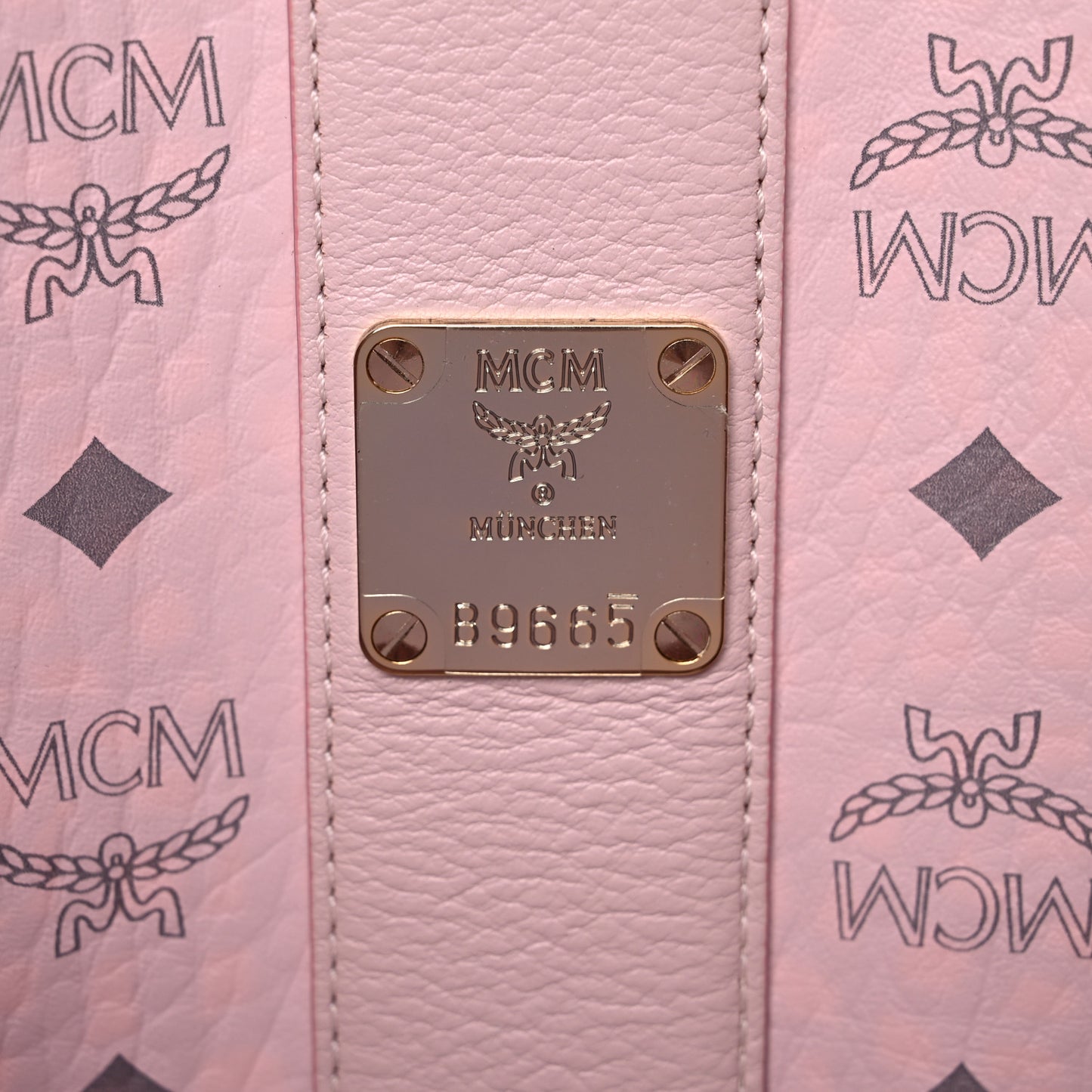 Visetos Medium Liz Reversible Shopper Tote Powder Pink