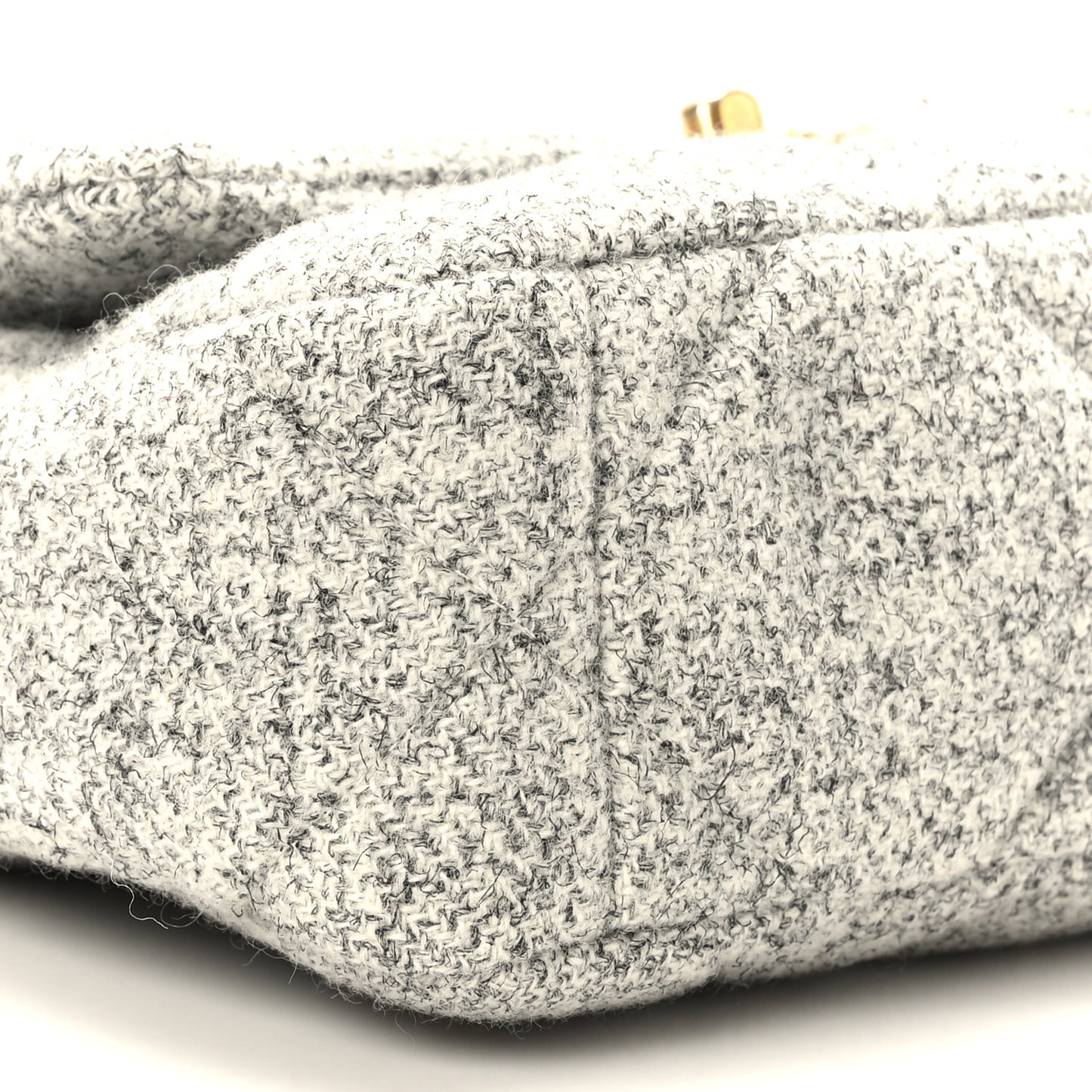 Tweed Quilted Medium Chanel 19 Flap