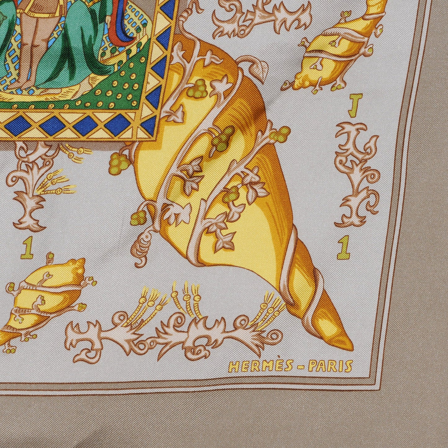 Silk Le Tarot Scarf 90