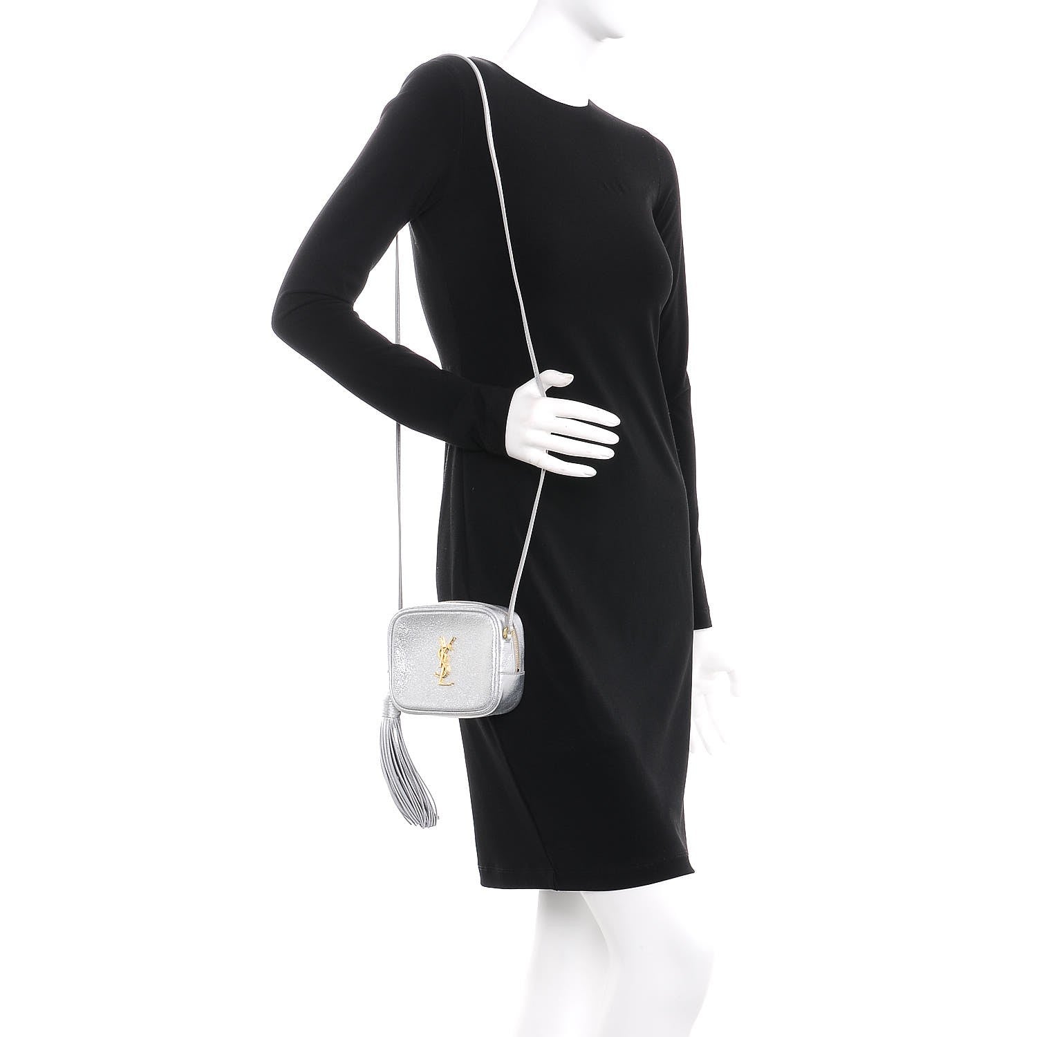 Saint Laurent Metallic Calfskin Monogram Blogger Bag Argento Nero 2 of 9
