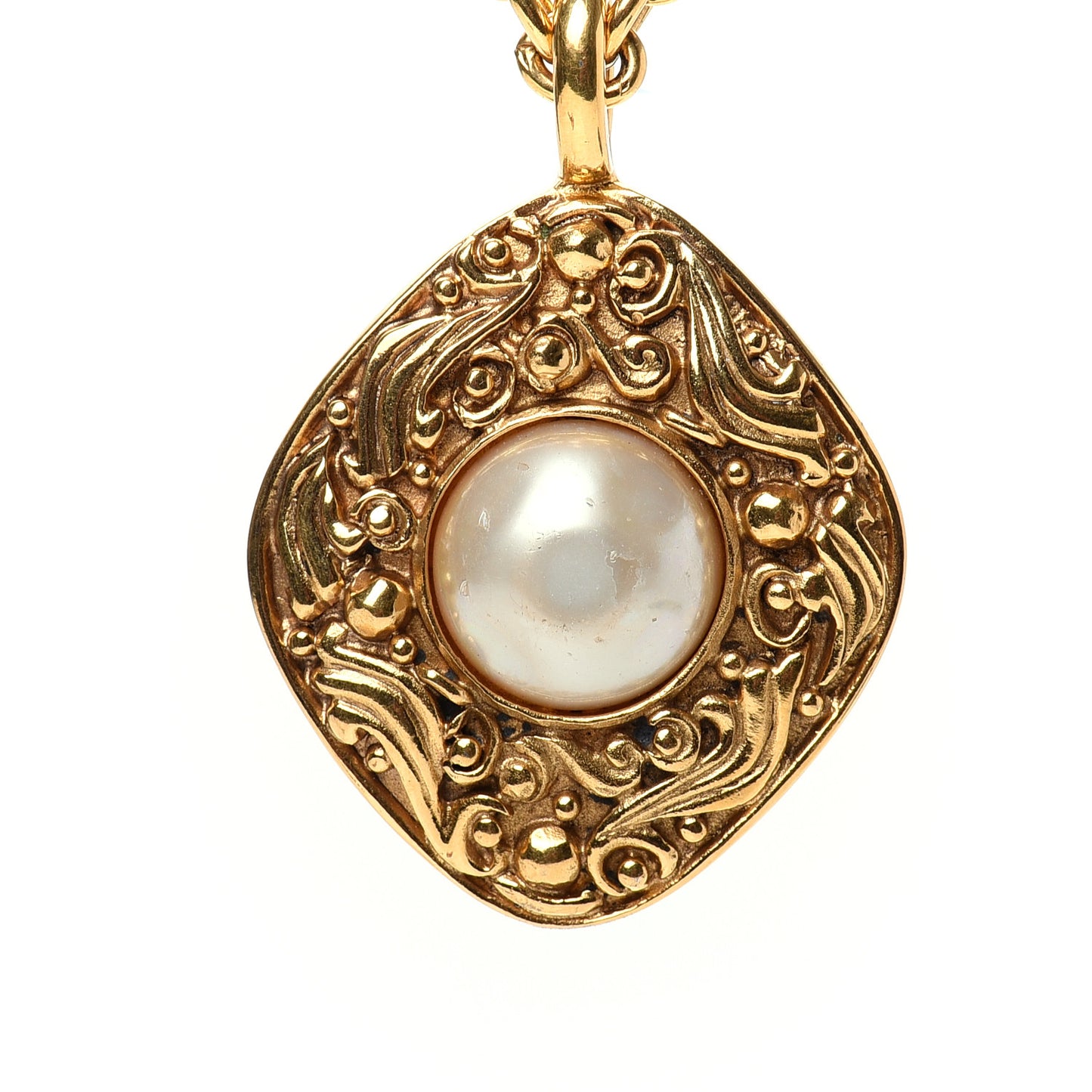 Pearl Pendant Necklace Gold