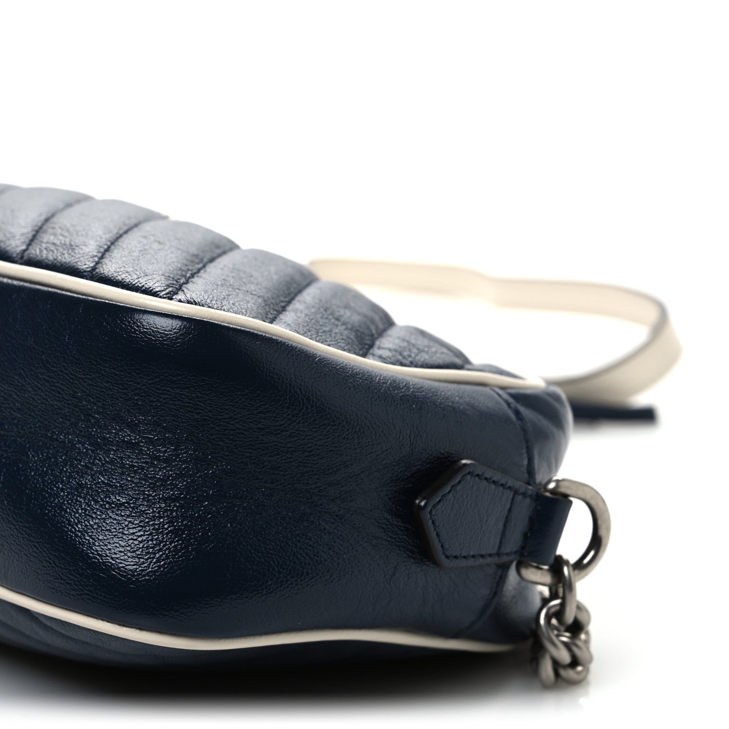 Vintage Effect Calfskin Matelasse Diagonal Small Torchon GG Marmont Chain Shoulder Bag Blue Agata Mystic White