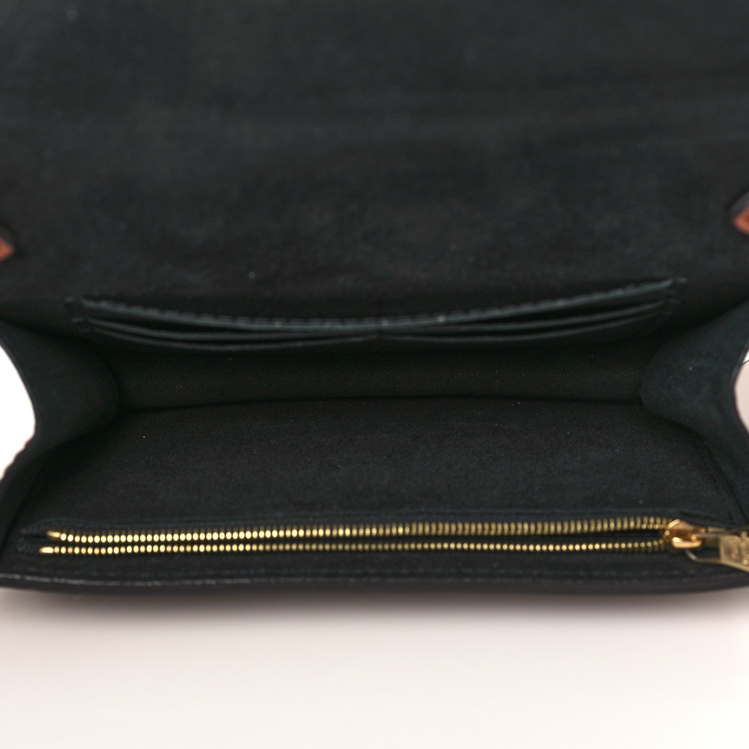 Louis Vuitton Reverse Monogram Dauphine Bumbag 5 of 8