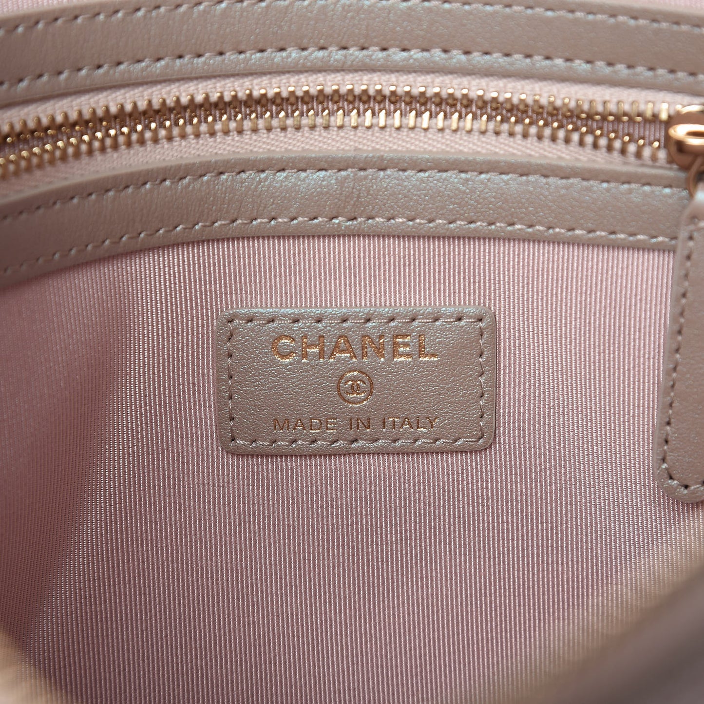 Iridescent Caviar Quilted Medium Cosmetic Case Beige