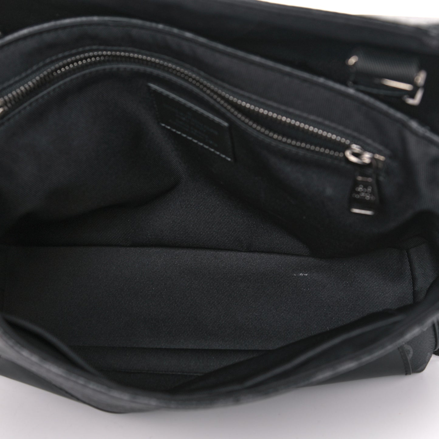 Monogram Eclipse Voyager PM Messenger