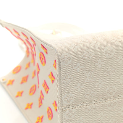 Louis Vuitton Jacquard Embroidered Tufted Monogram Hawaii Onthego GM Cream 8 of 14