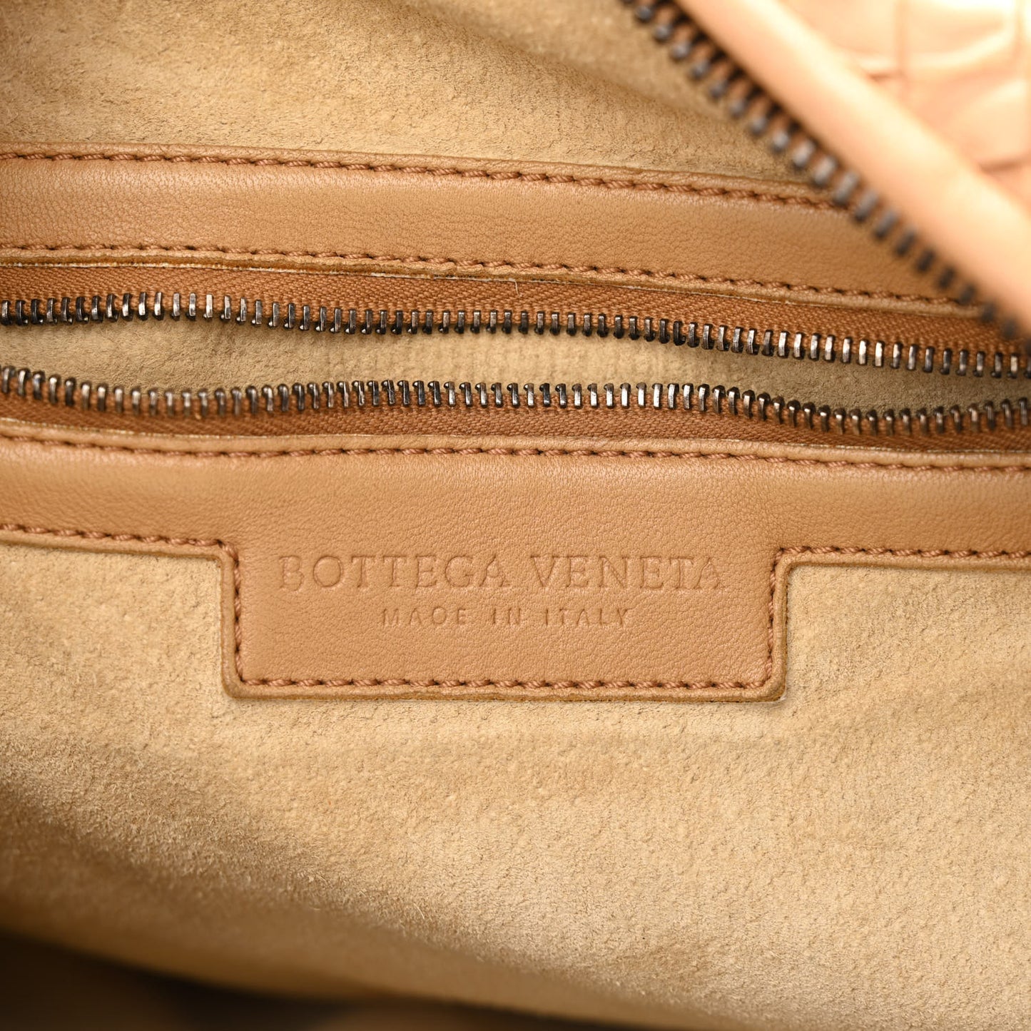 Nappa Intrecciato Embossed Medium Veneta Hobo Camel