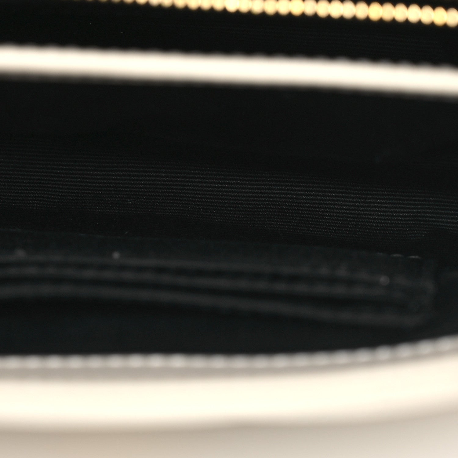 Saint Laurent Calfskin Y Quilted Monogram Toy Loulou Crossbody Bag Blanc Vintage 5 of 13