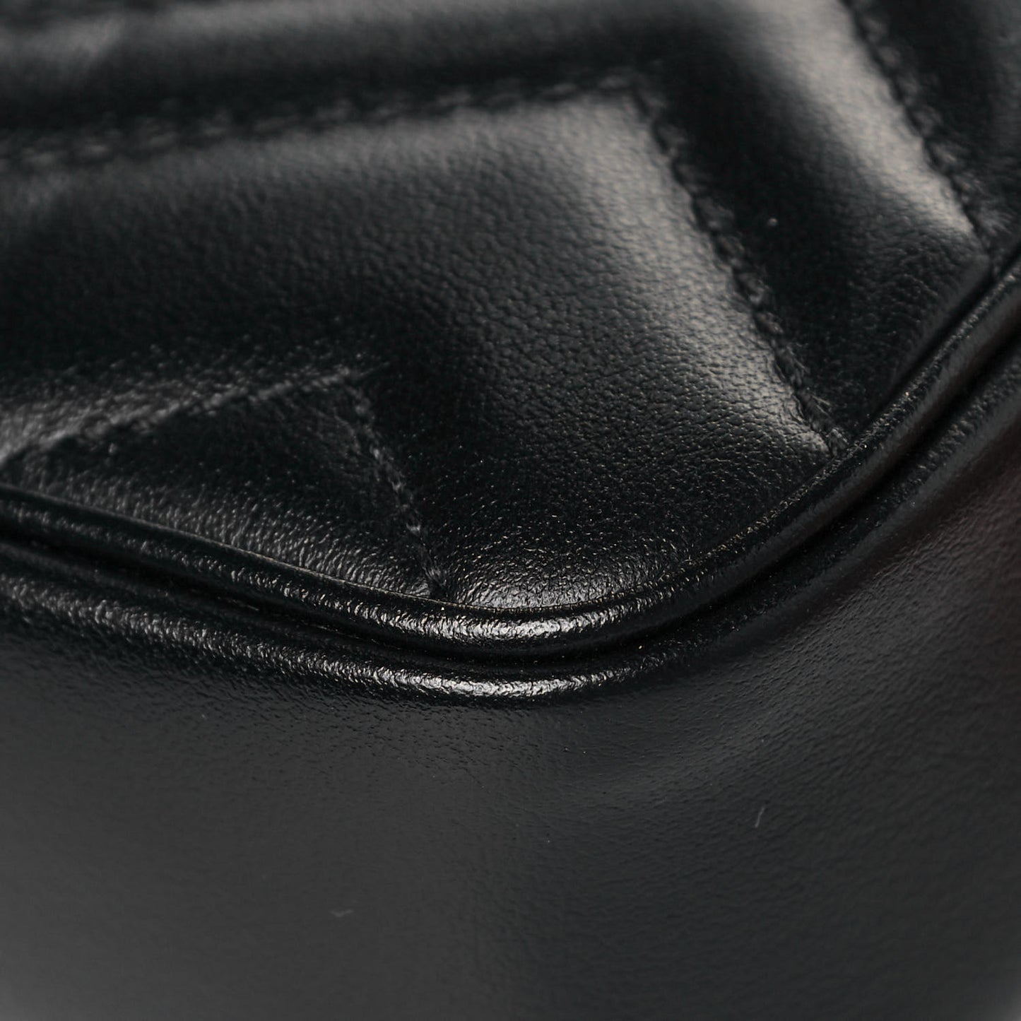 Calfskin Matelasse Super Mini GG Marmont Shoulder Bag Black