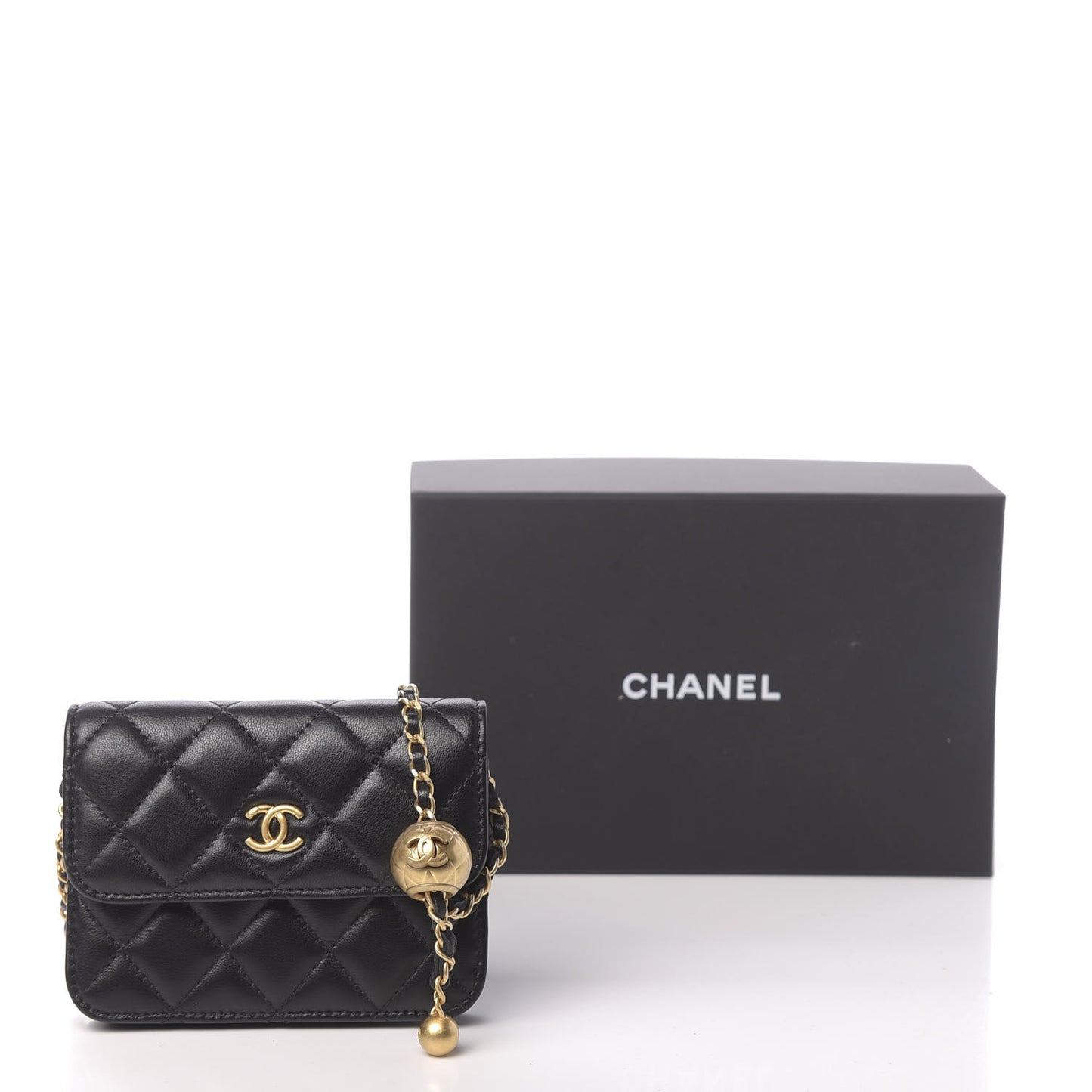 Lambskin Quilted Pearl Crush Clutch With Chain Black