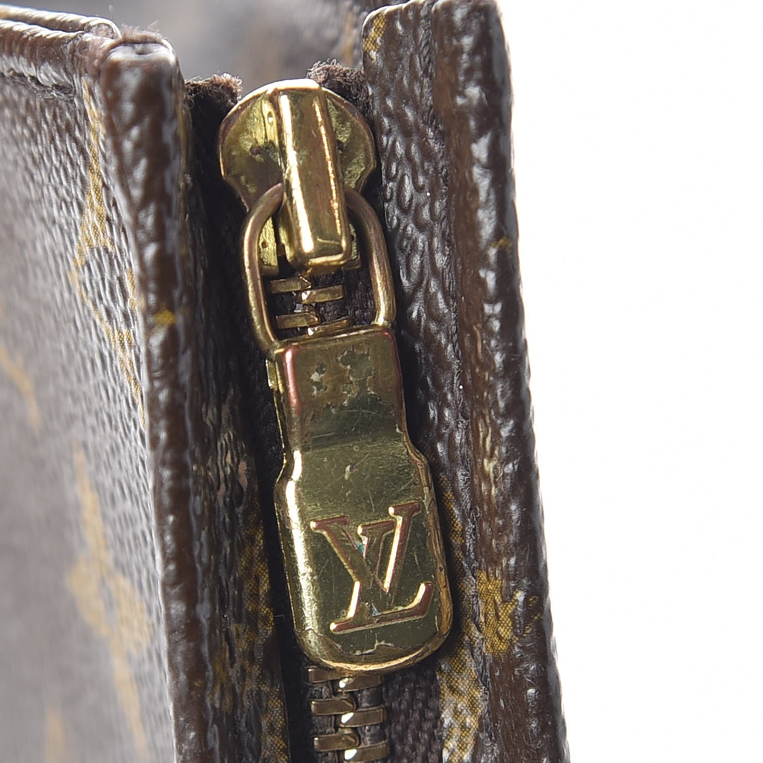 Louis Vuitton Monogram Toiletry Pouch 19 10 of 11