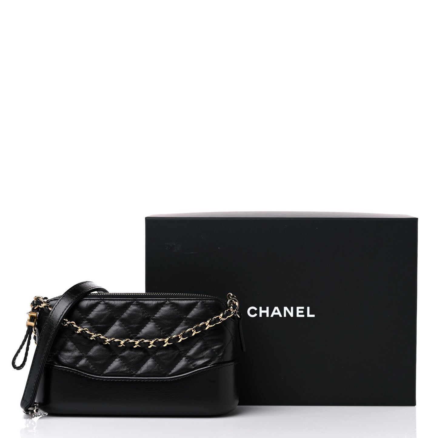 Aged Calfskin Quilted Small Gabrielle Clutch With Chain Black