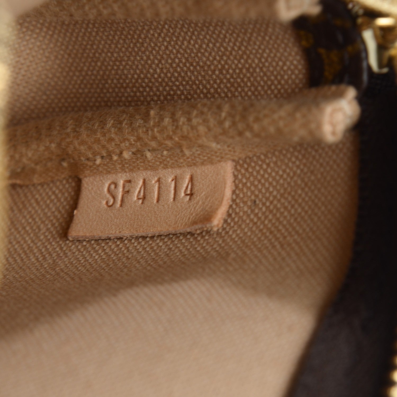 Louis Vuitton Monogram 2014 Christmas Animation Mini Pochette Accessories 7 of 8