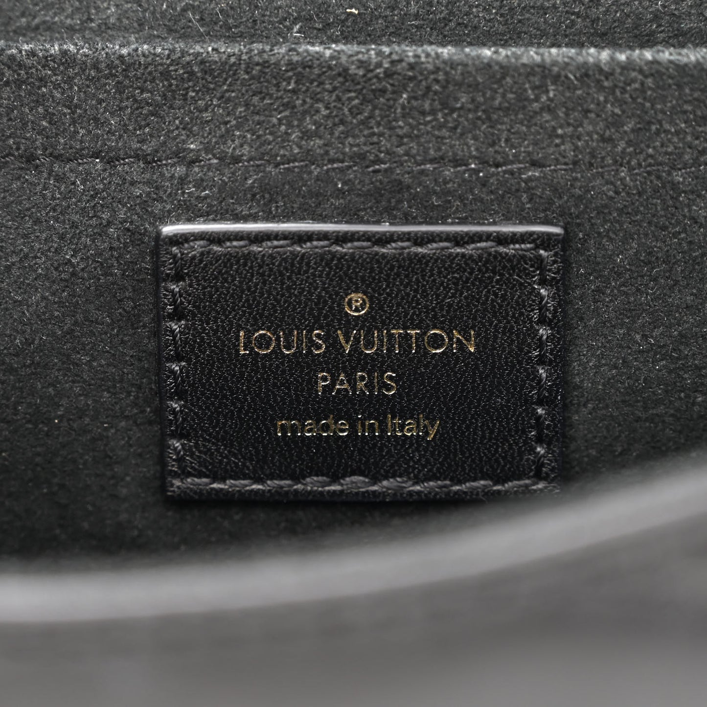 Calfskin New Wave Chain MM Black