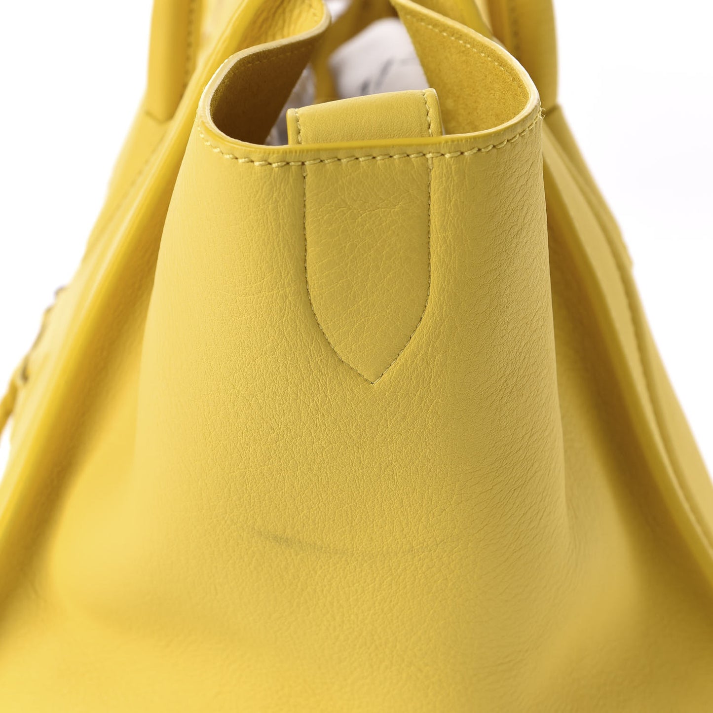 Supple Calfskin Medium Phantom Luggage Sun Yellow