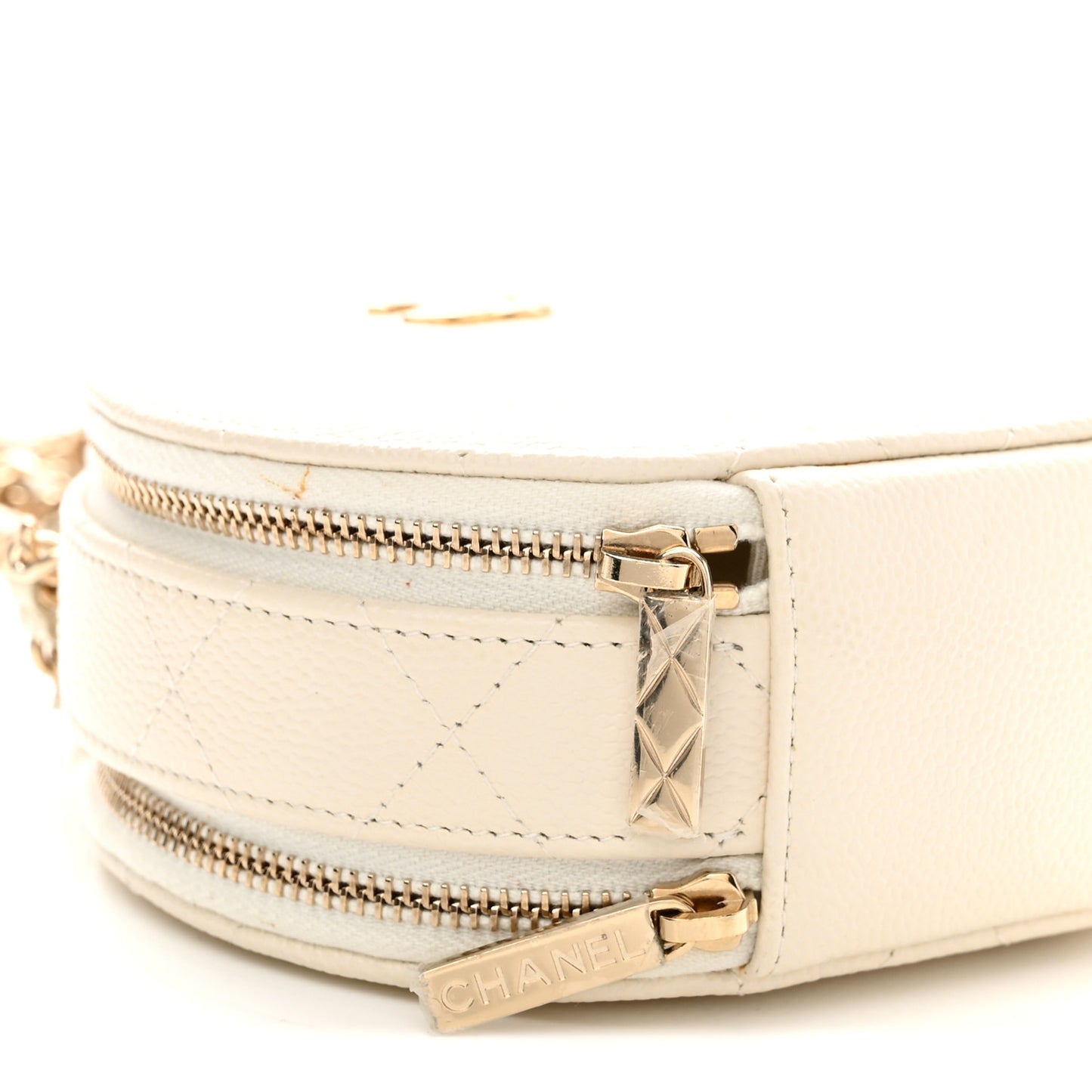 Caviar Quilted Round Handle With Care Vanity With Chain White