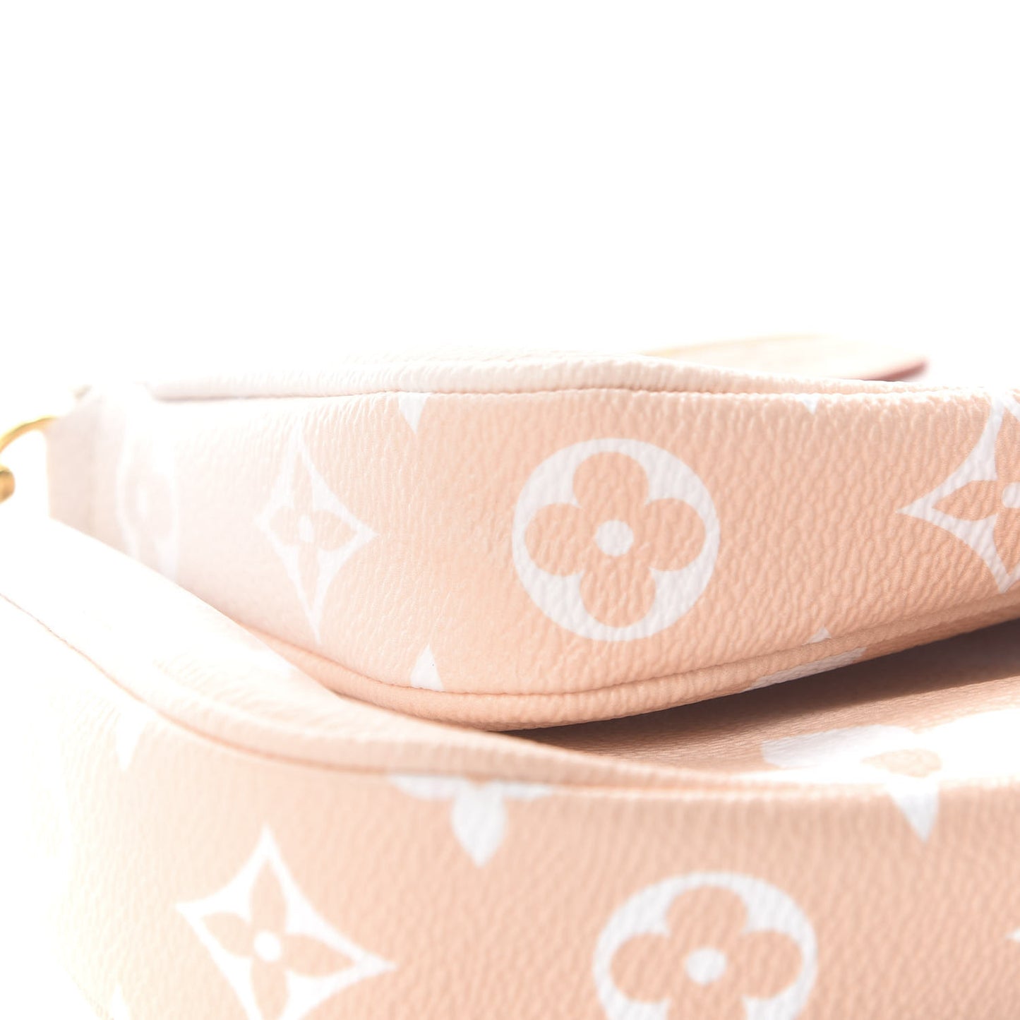 Monogram Giant By The Pool Multi Pochette Accessories Brume