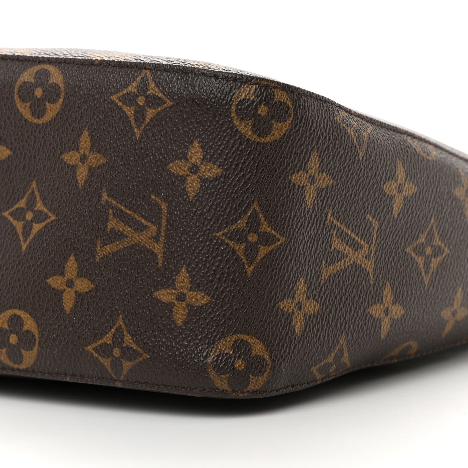 Louis Vuitton Monogram Looping MM 10 of 18
