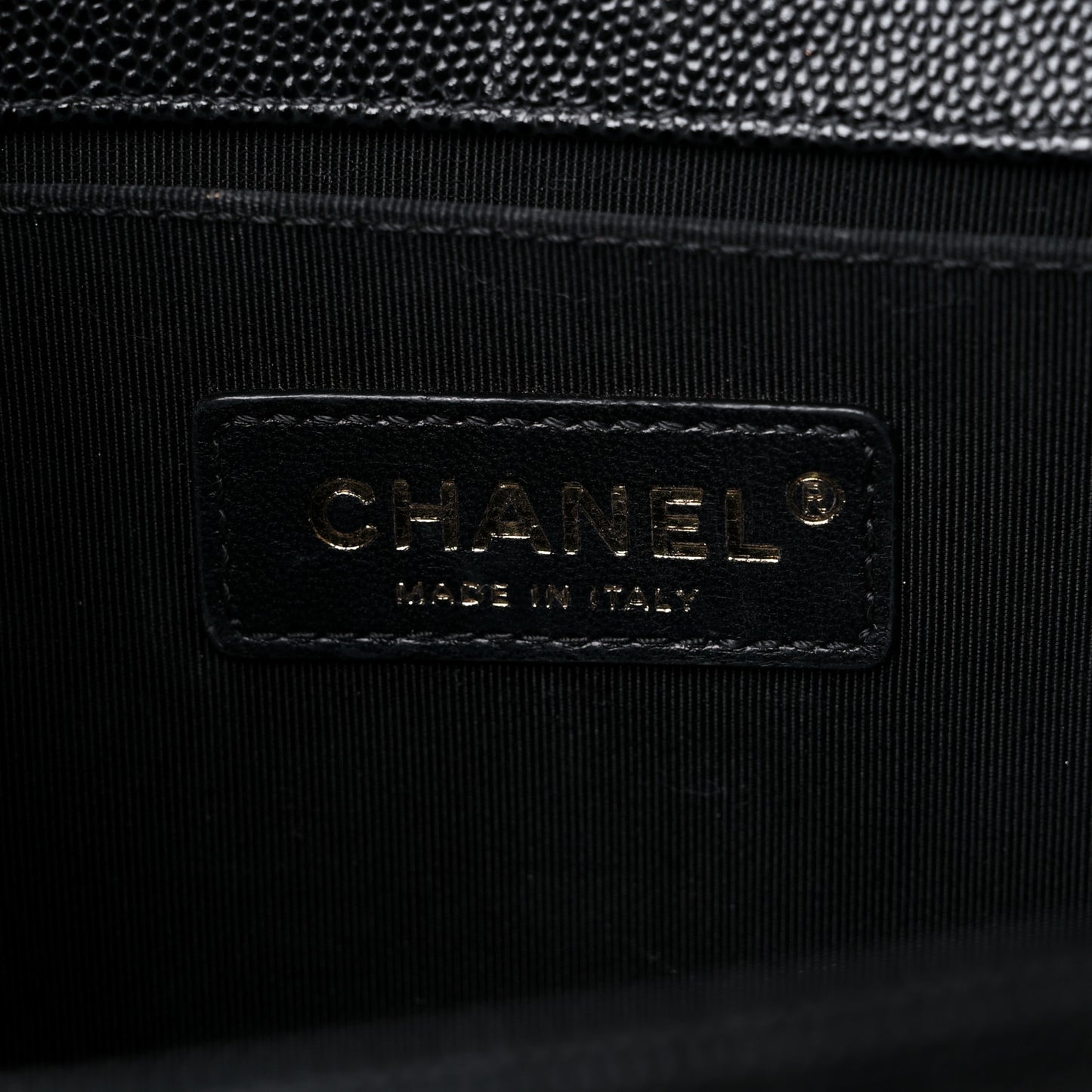 Caviar Quilted Medium Boy Flap Black