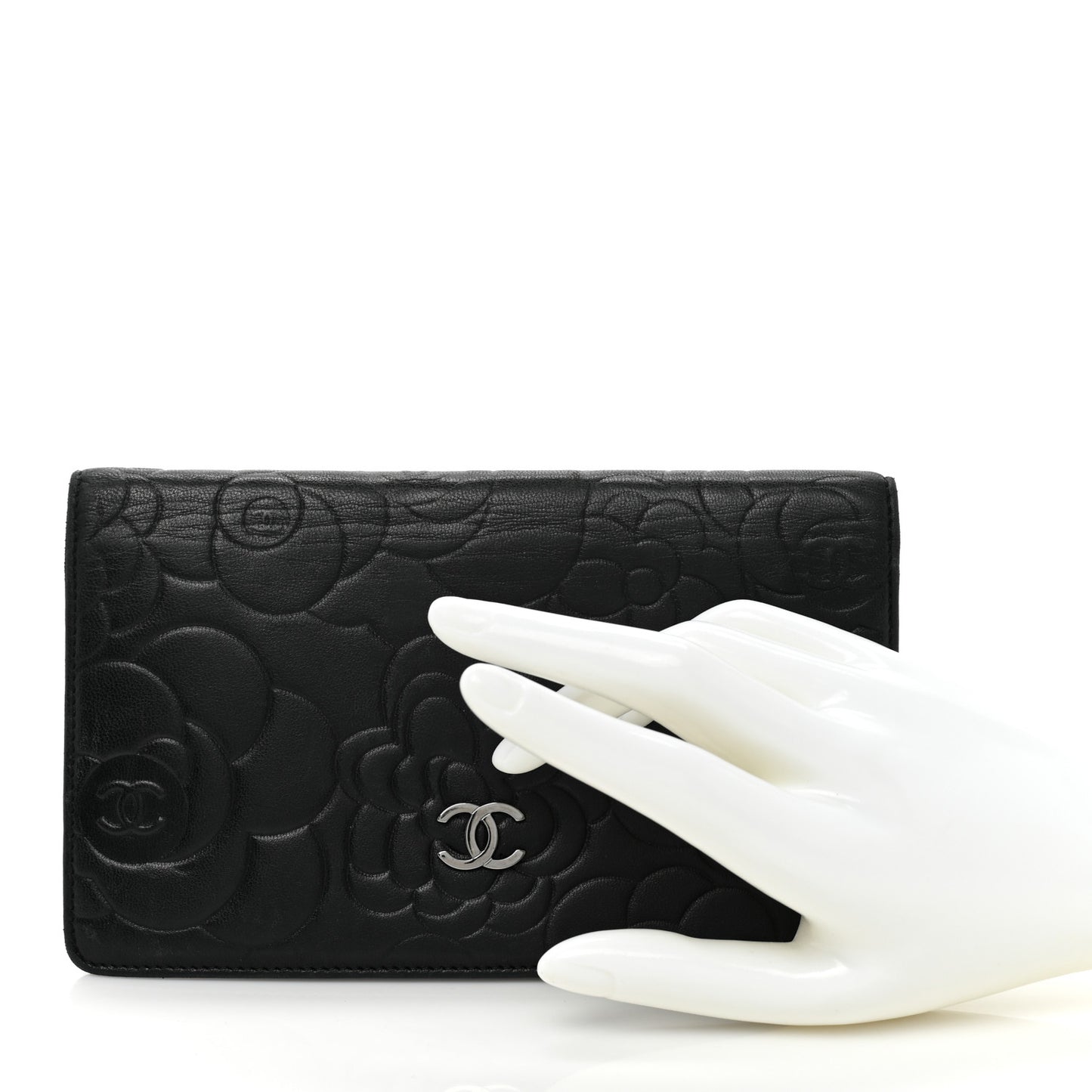 Lambskin Camellia Embossed Yen Wallet Black