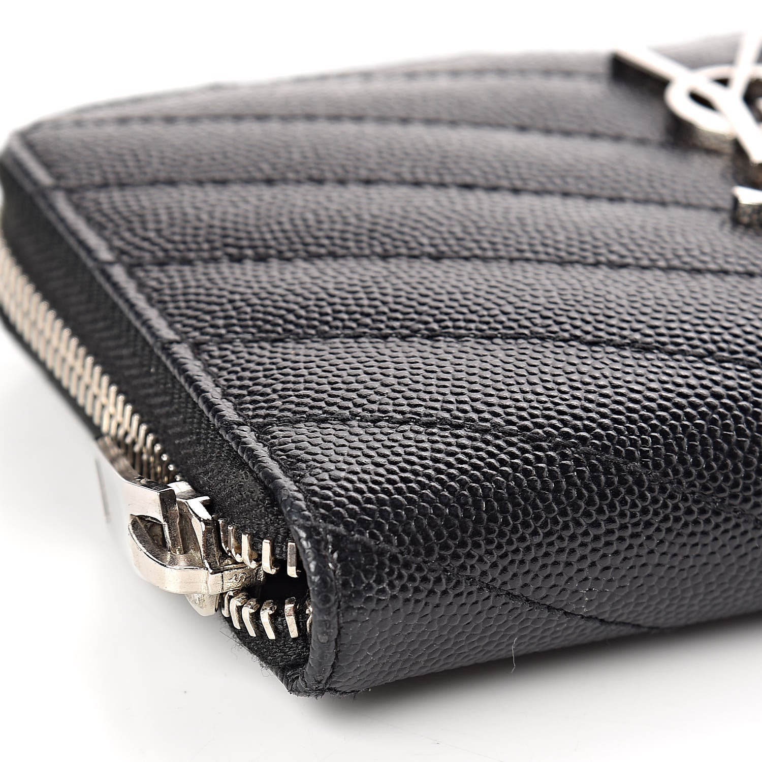 Saint Laurent Grain De Poudre Matelasse Chevron Monogram Zip Around Wallet Black 8 of 12