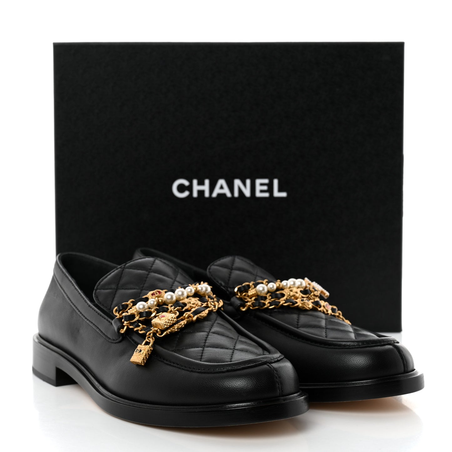 Lambskin Pearl Crystal Quilted CC Logo Jewelry Loafers 39.5 Black