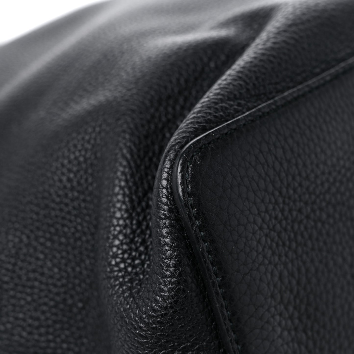 Pebbled Calfskin Large Soho Hobo Black