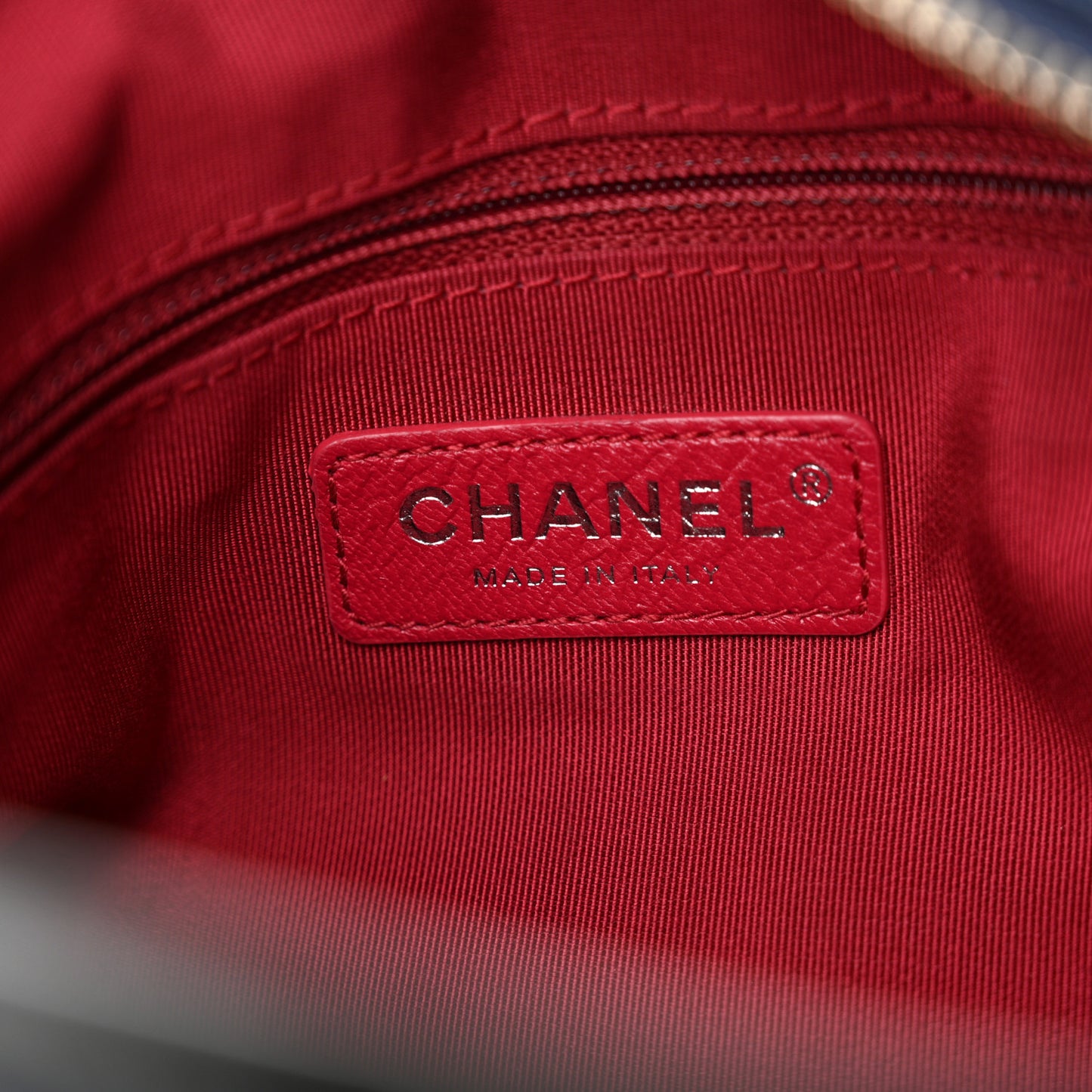 Aged Calfskin Quilted Large Gabrielle Hobo Navy Black