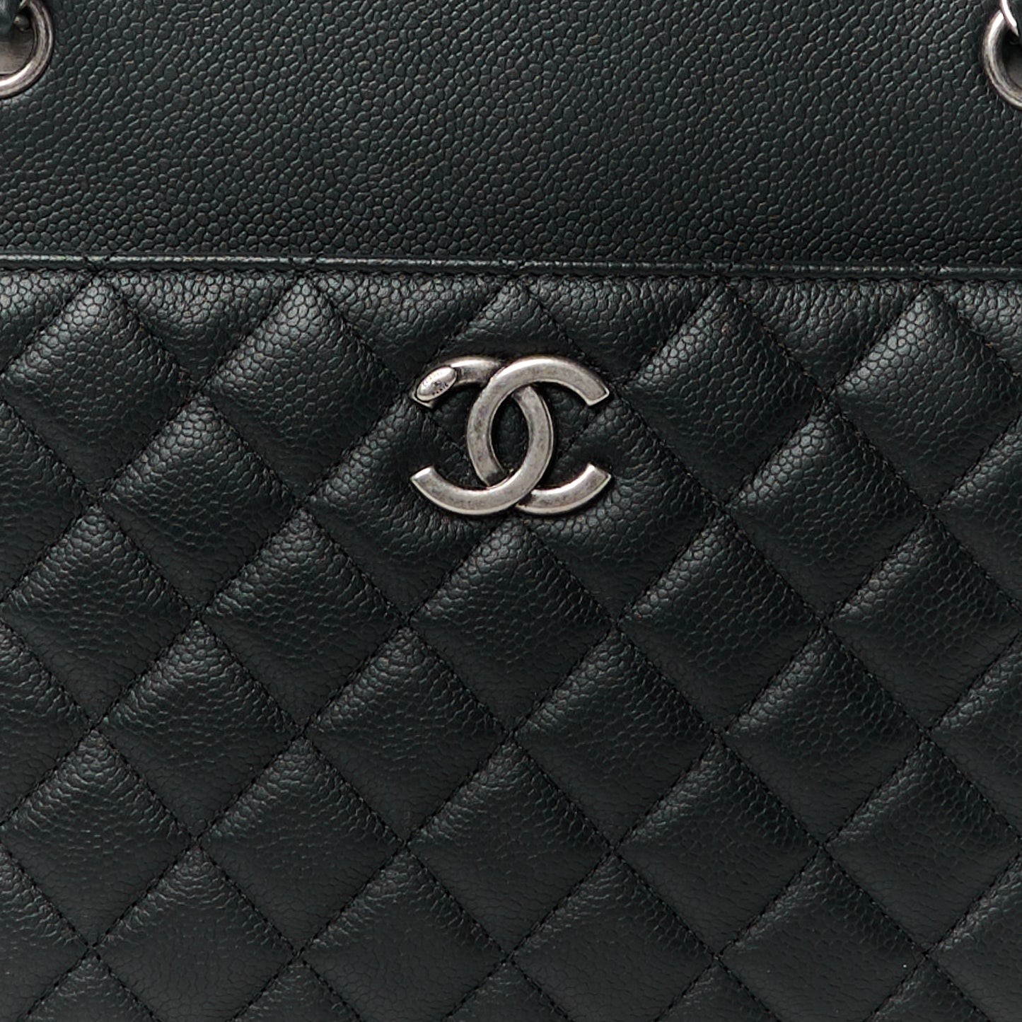 Caviar Quilted Urban Companion Shopping Tote Black