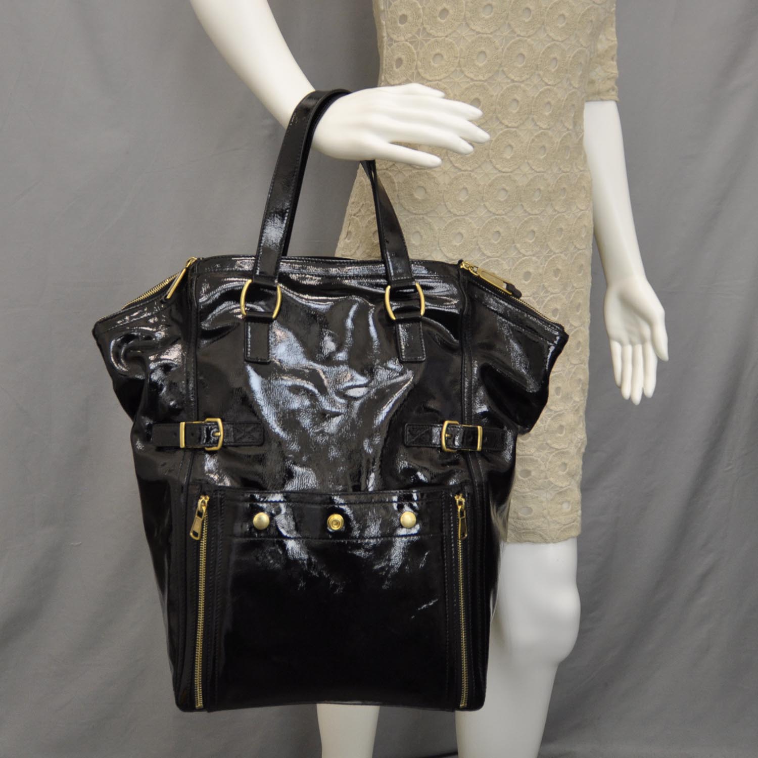 Saint Laurent Patent Large Downtown Tote Black 2 of 7