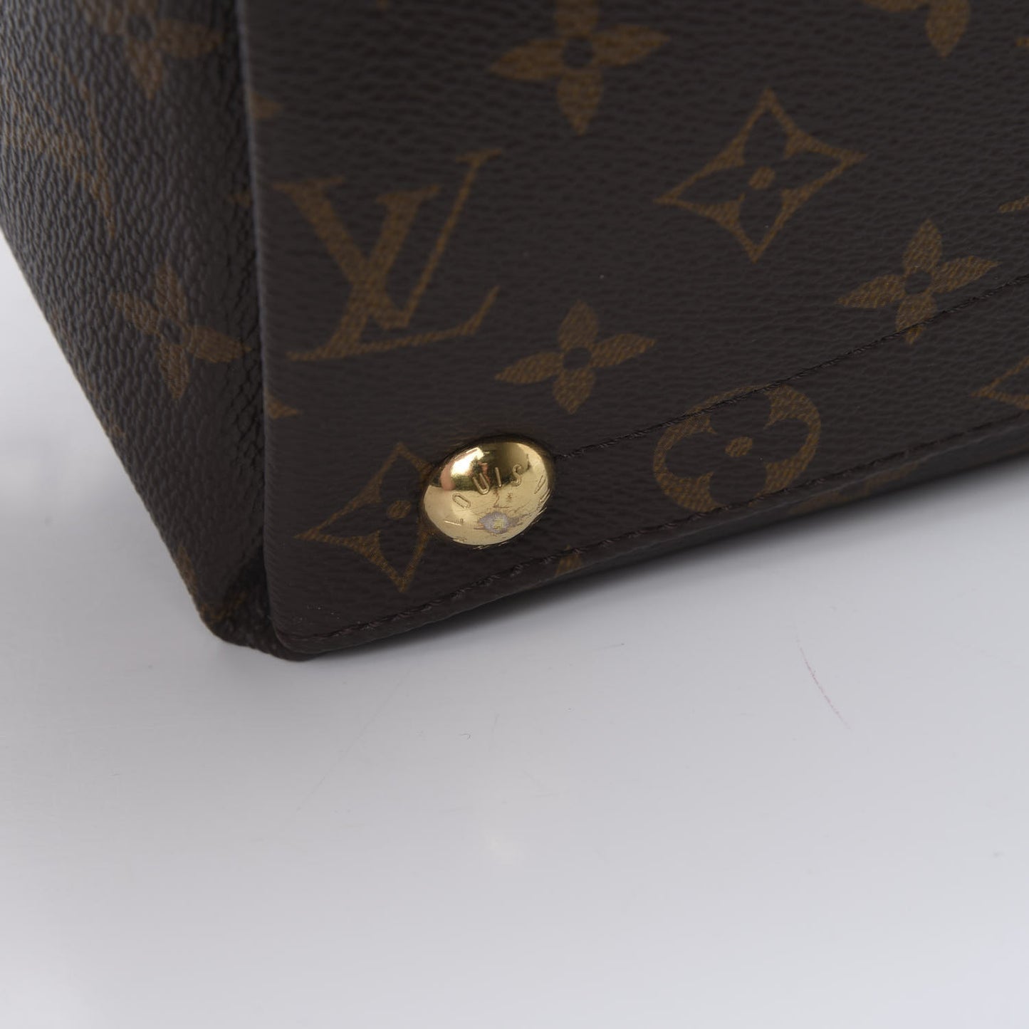 Monogram V Tote MM Black