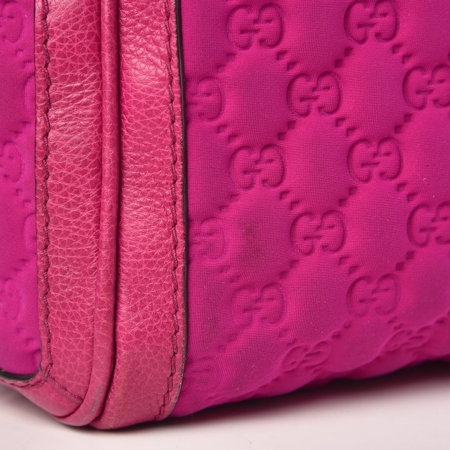 Gucci Guccissima Neoprene Techno Tag Medium Boston Magenta 15 of 20