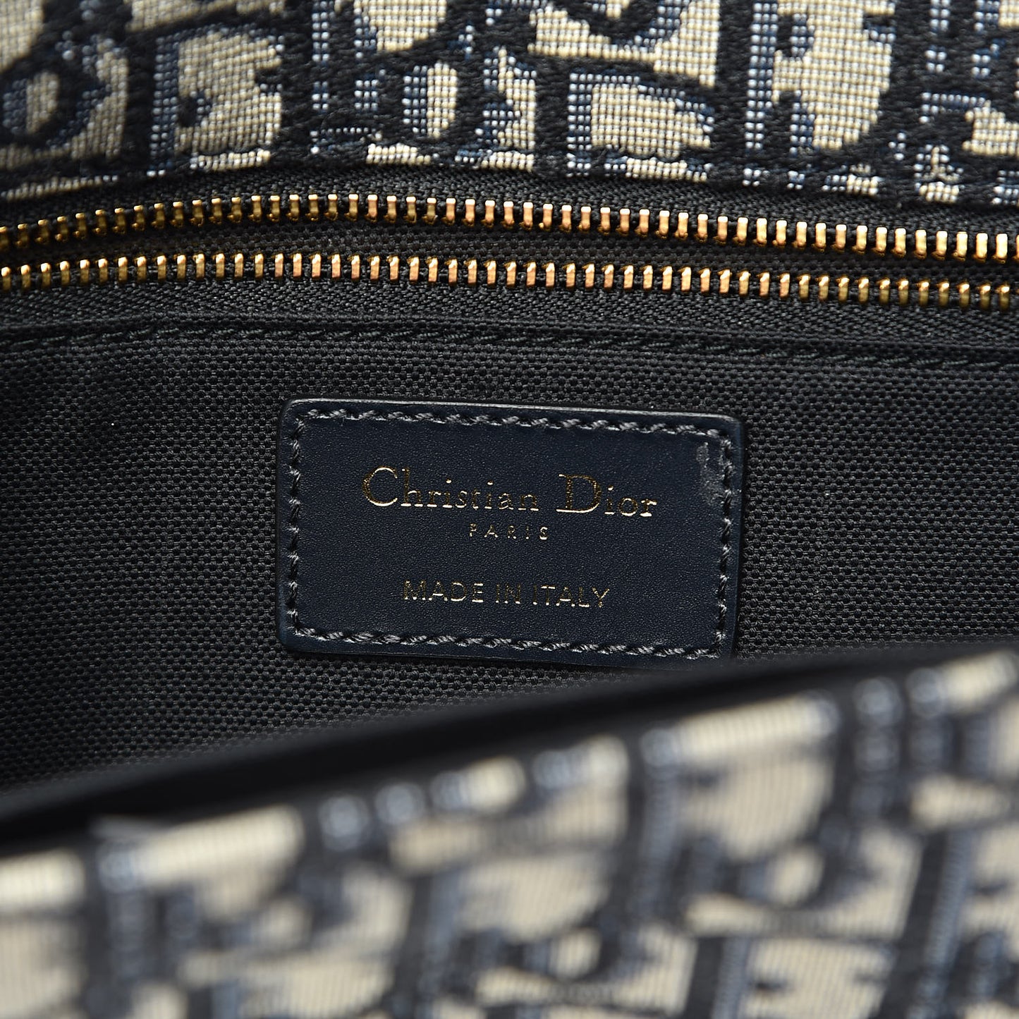Oblique 30 Montaigne Flap Bag Blue