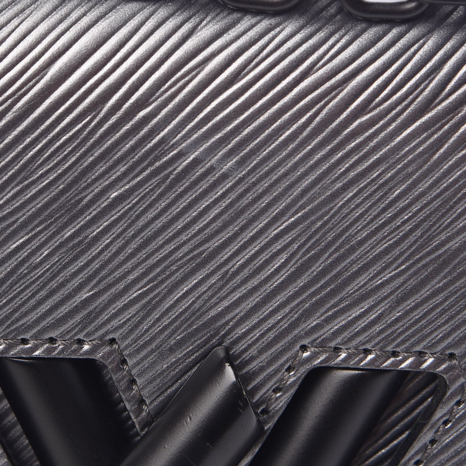 Louis Vuitton Epi Patent Twist Shoulder Bag MM Anthracite Nacre 16 of 16
